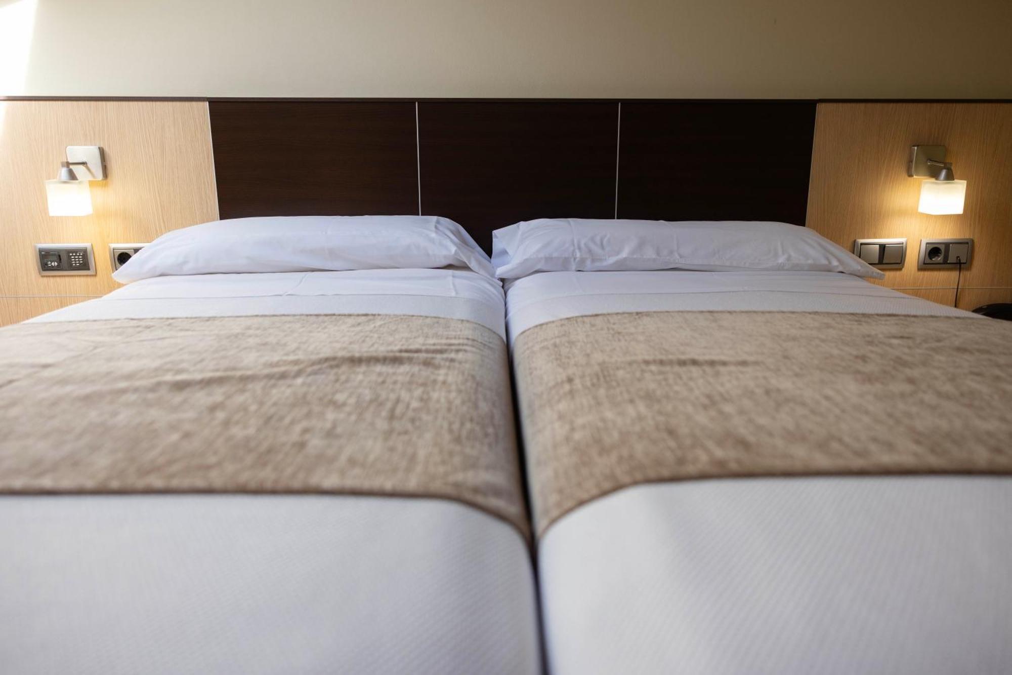 Economy Twin Room