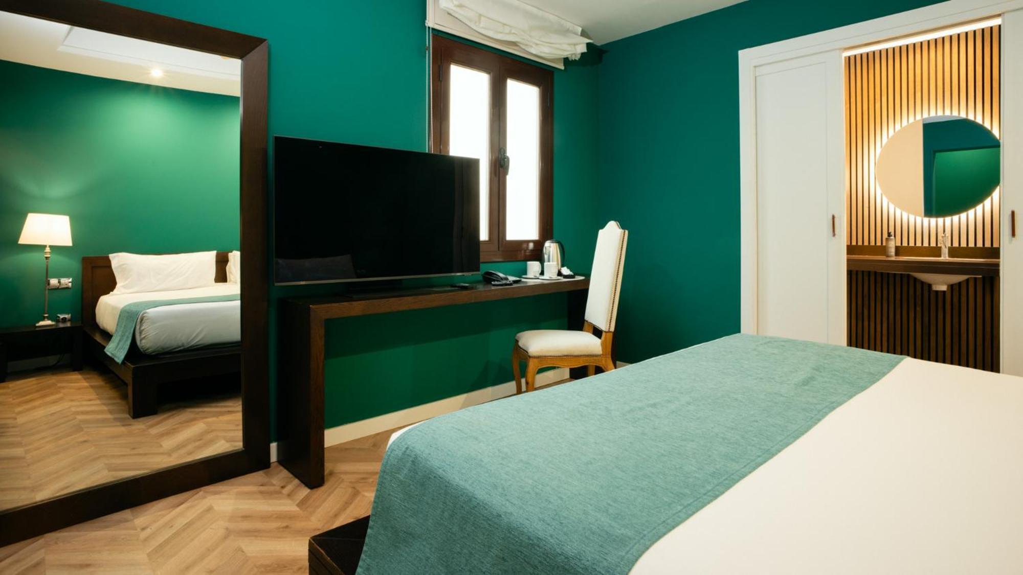 Interior Small Single Room