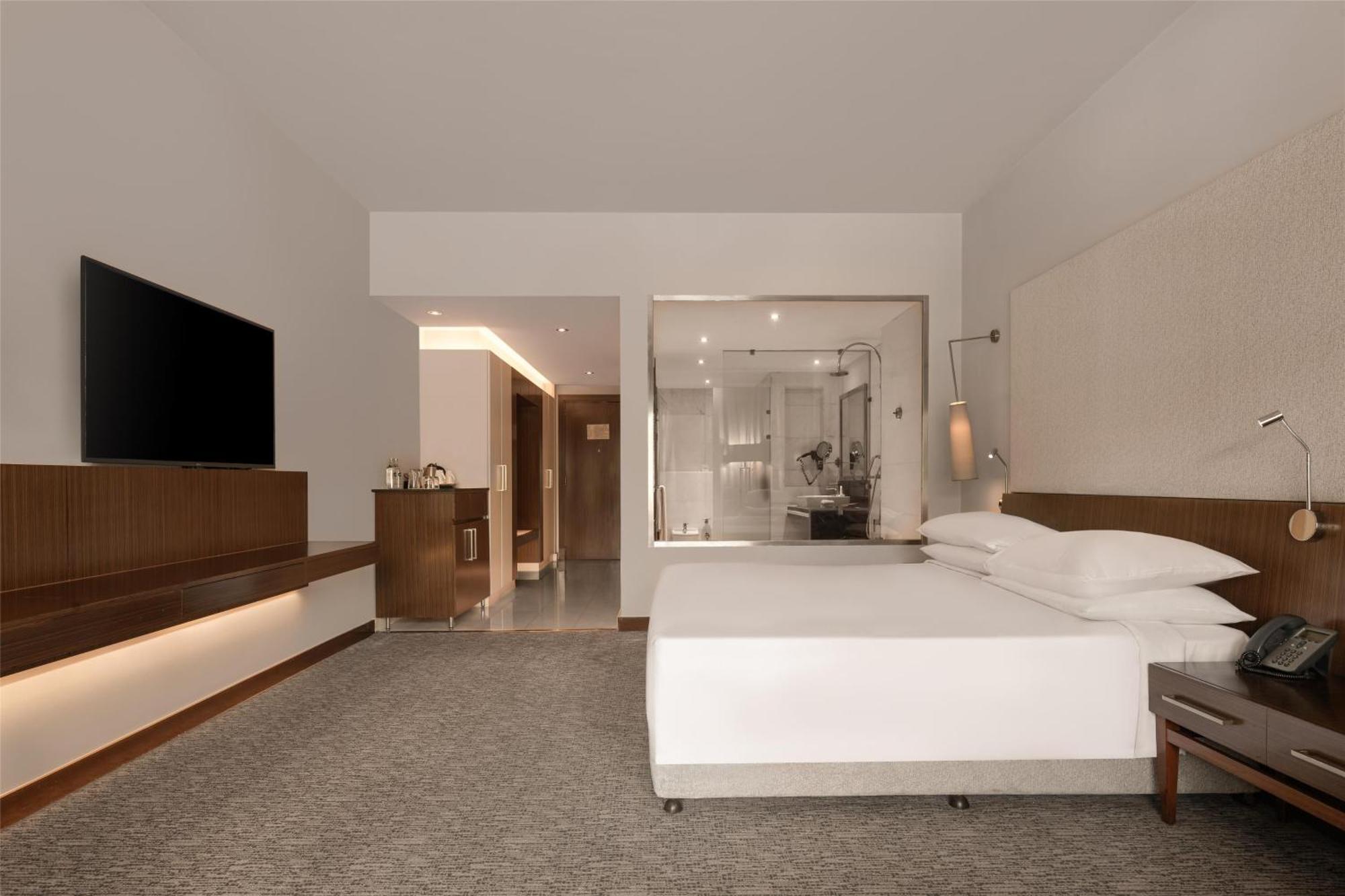 Deluxe Room Direct Pool Access,1697818192:JPEG