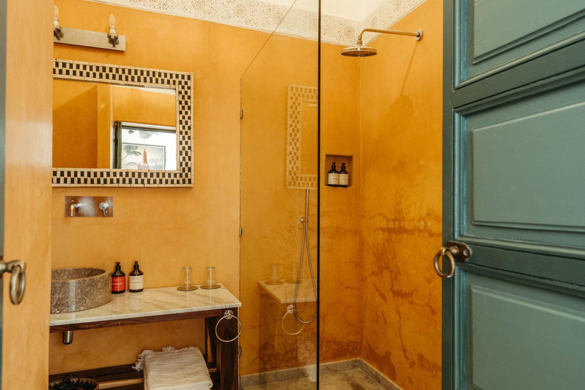 Ennafora Suite