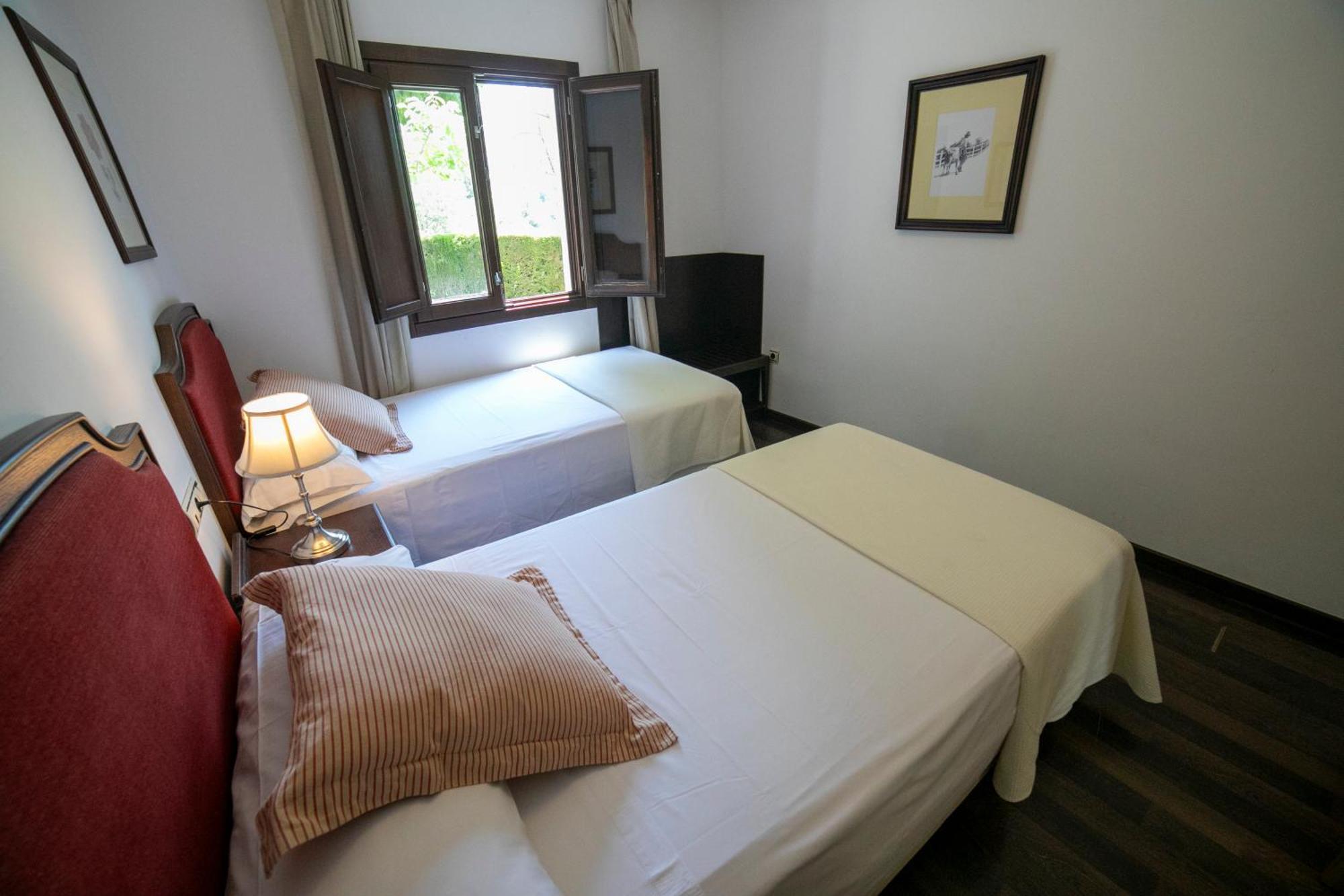 Deluxe Family Suite