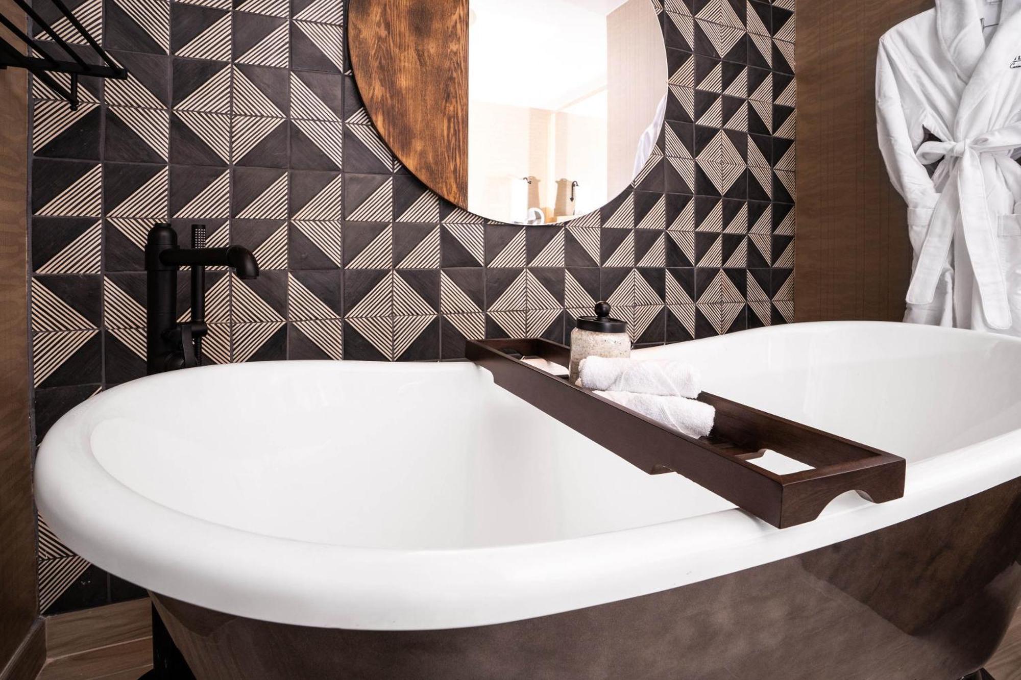 Luxe Lodge Suite