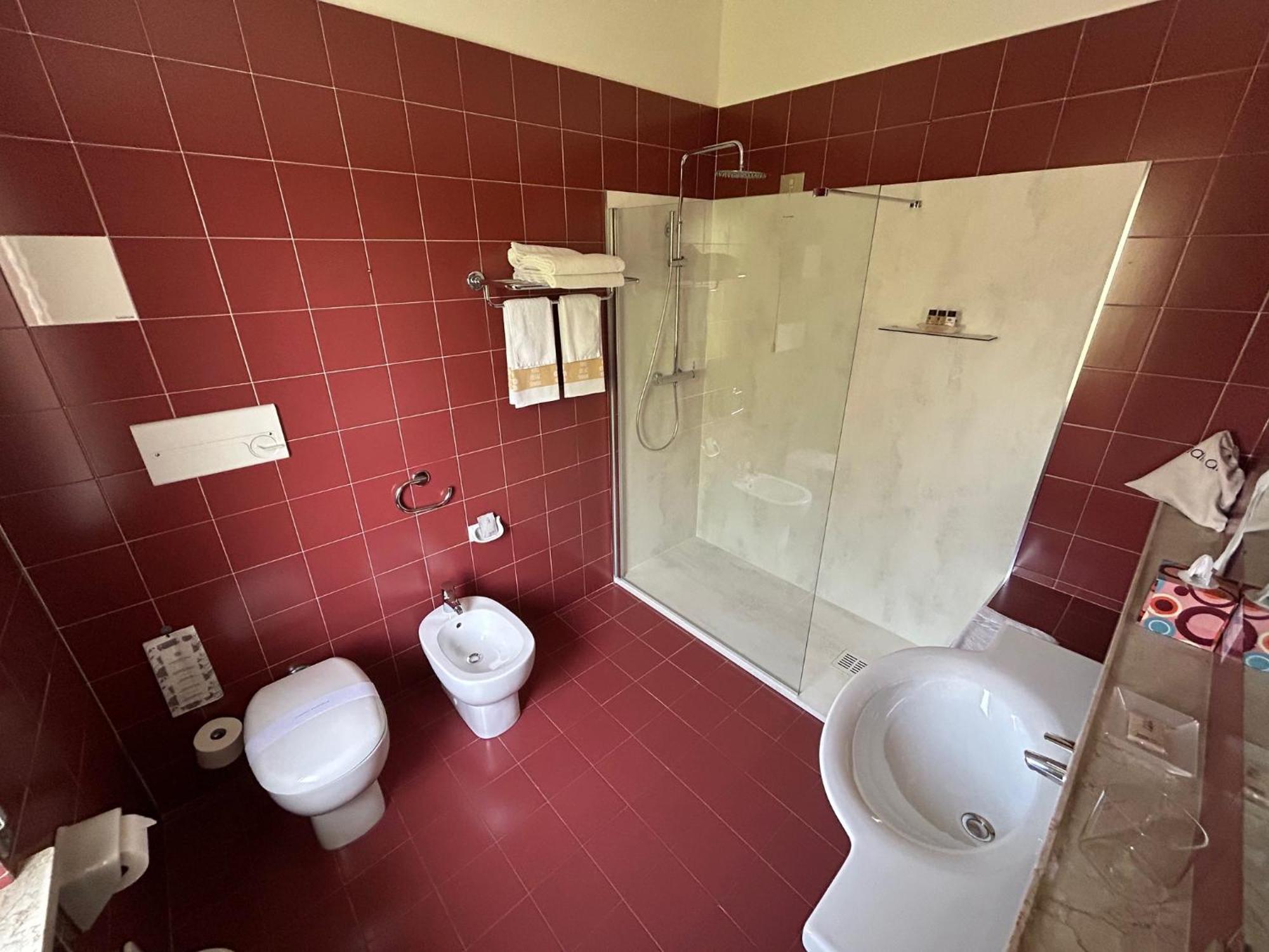 Double or Twin Room Balcony Side Lake View
