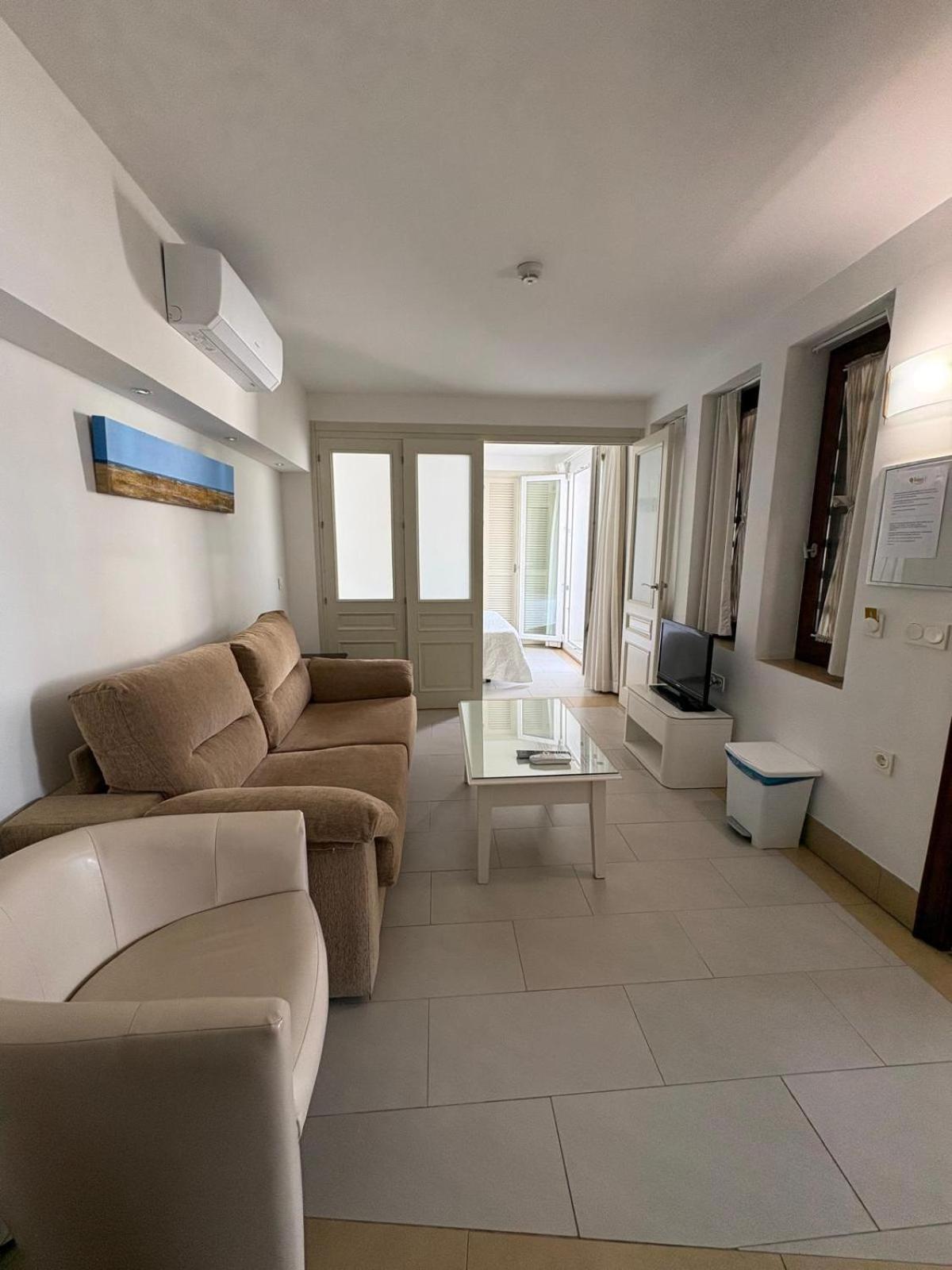 Family Room Terrace