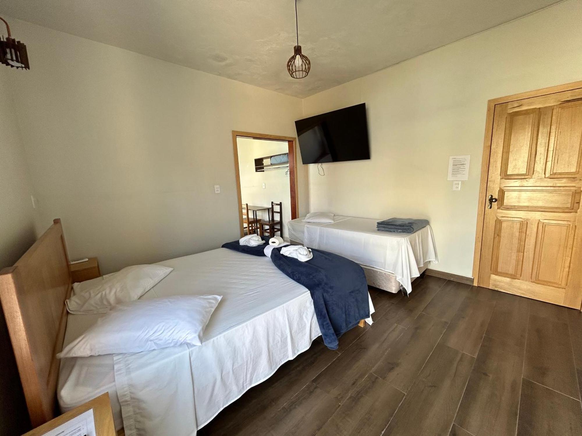 Triple Room Bath