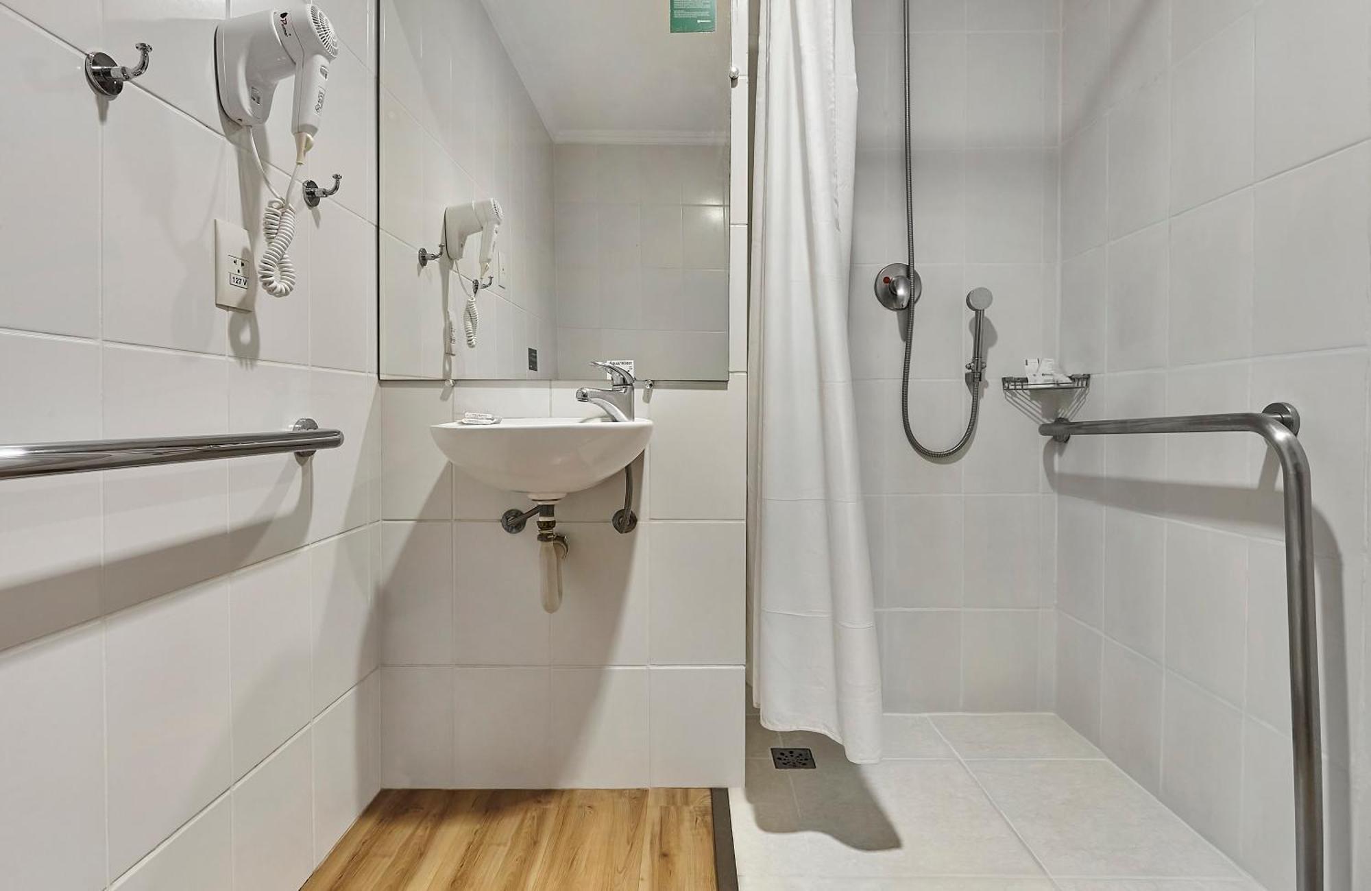 Twin Room - Disability Access,1687476386:JPEG
