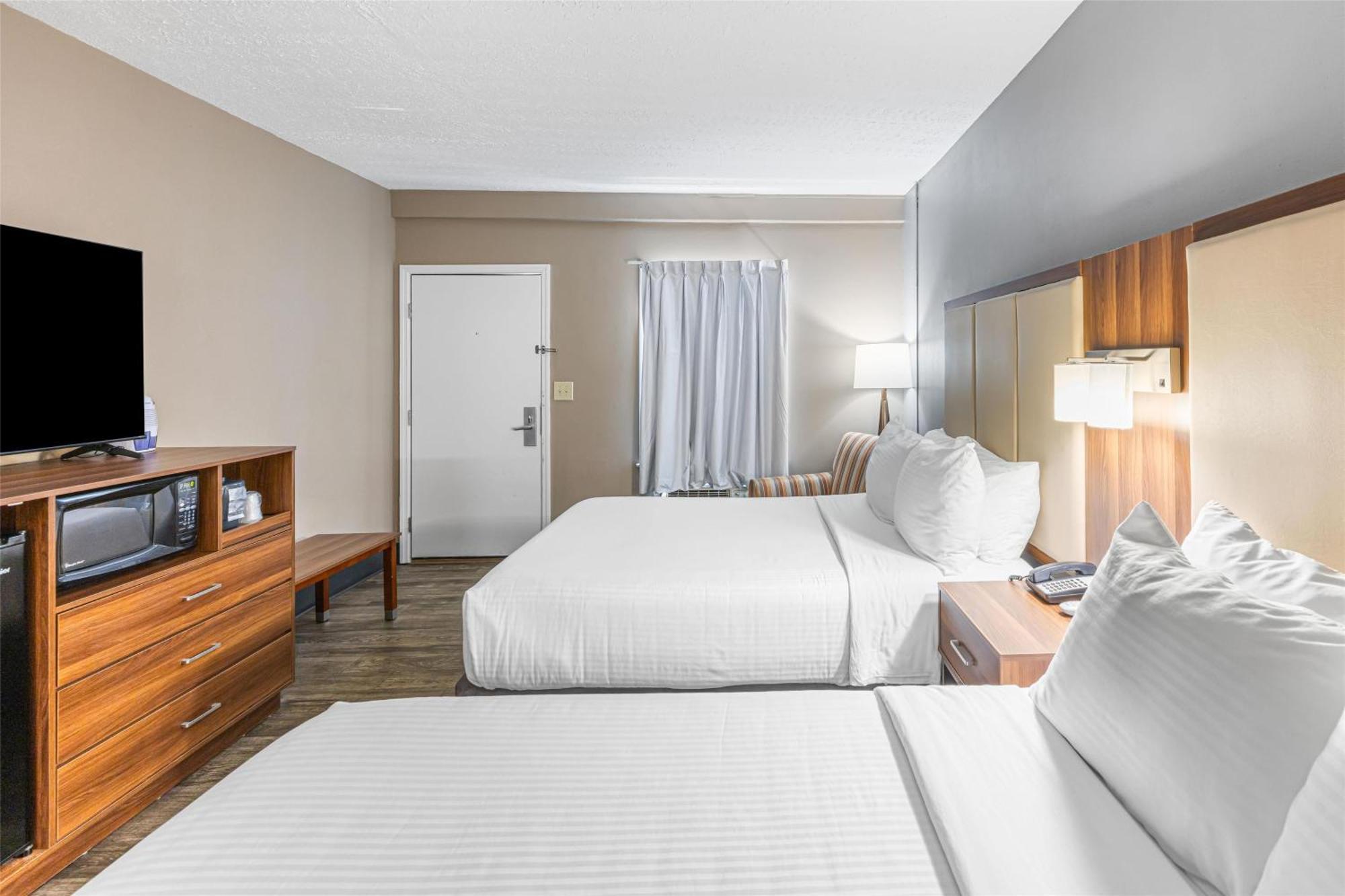 Double Room Two Double Beds Non-Smoking