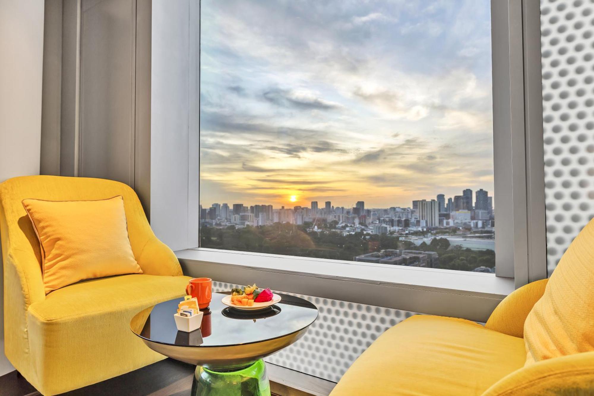 Club King Room
