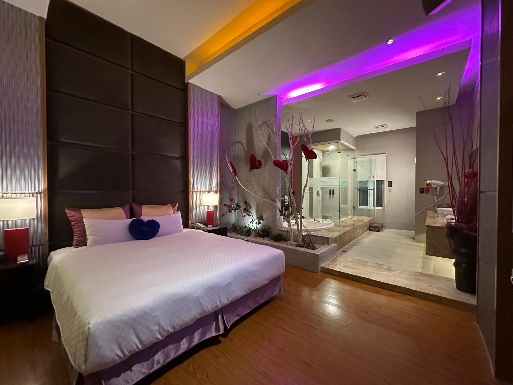 Standard Double Room No