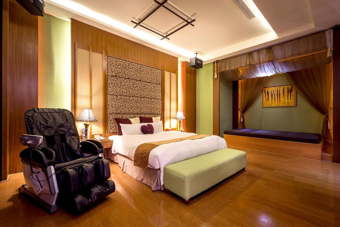 Double Room KTV