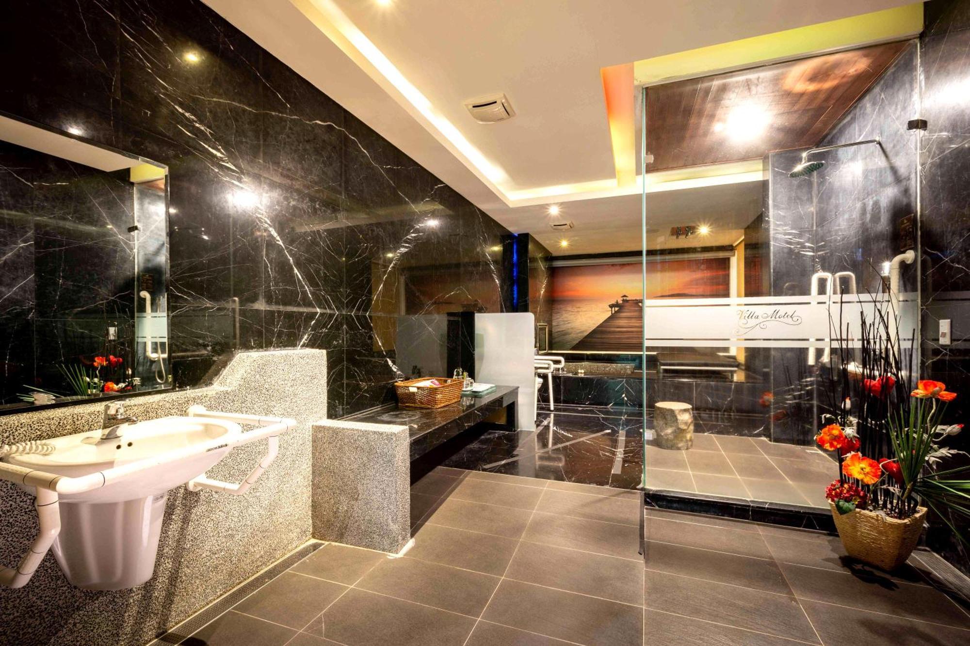 Party Room B