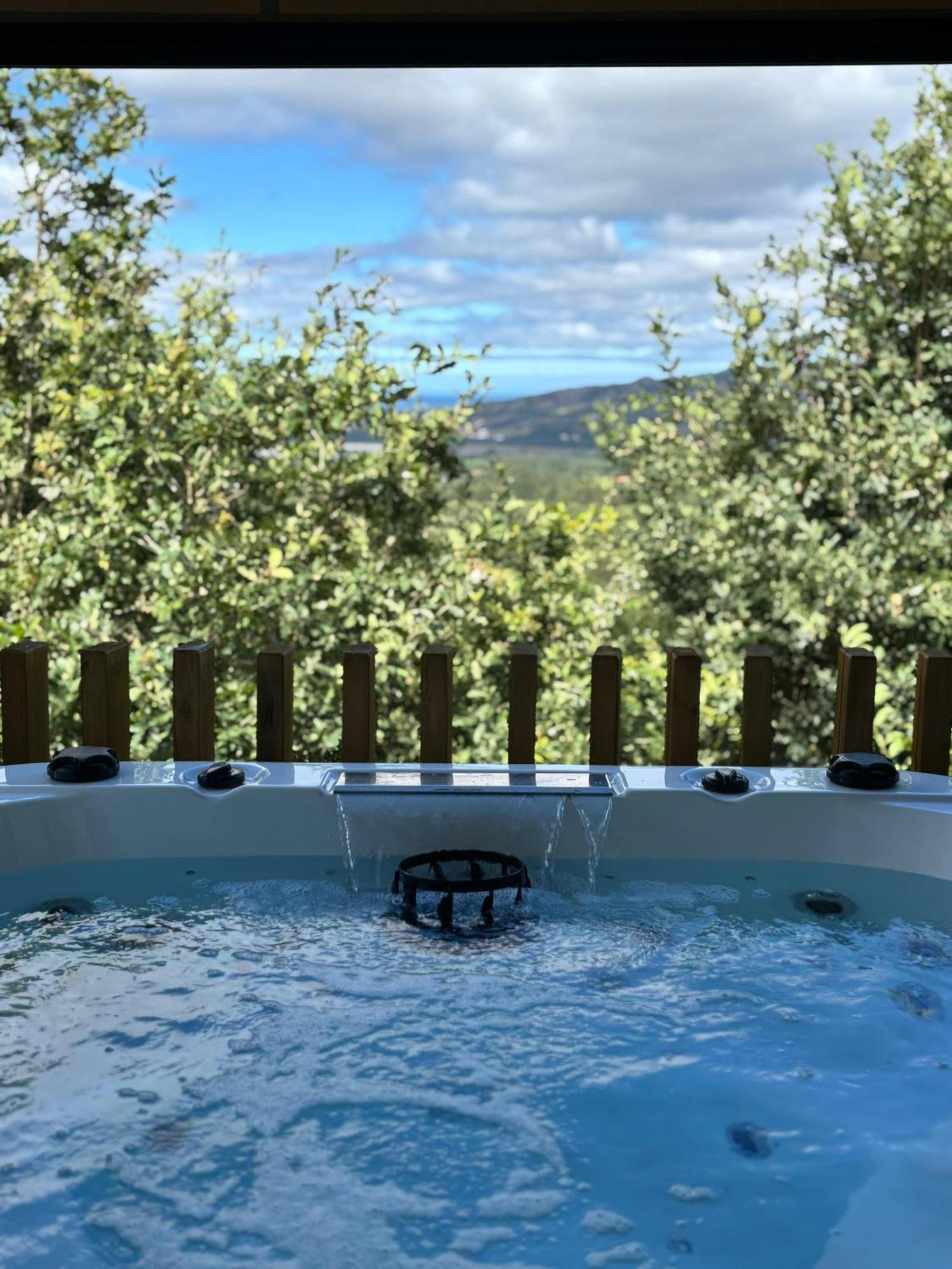 Deluxe Suite Spa Bath,1687520306:JPEG