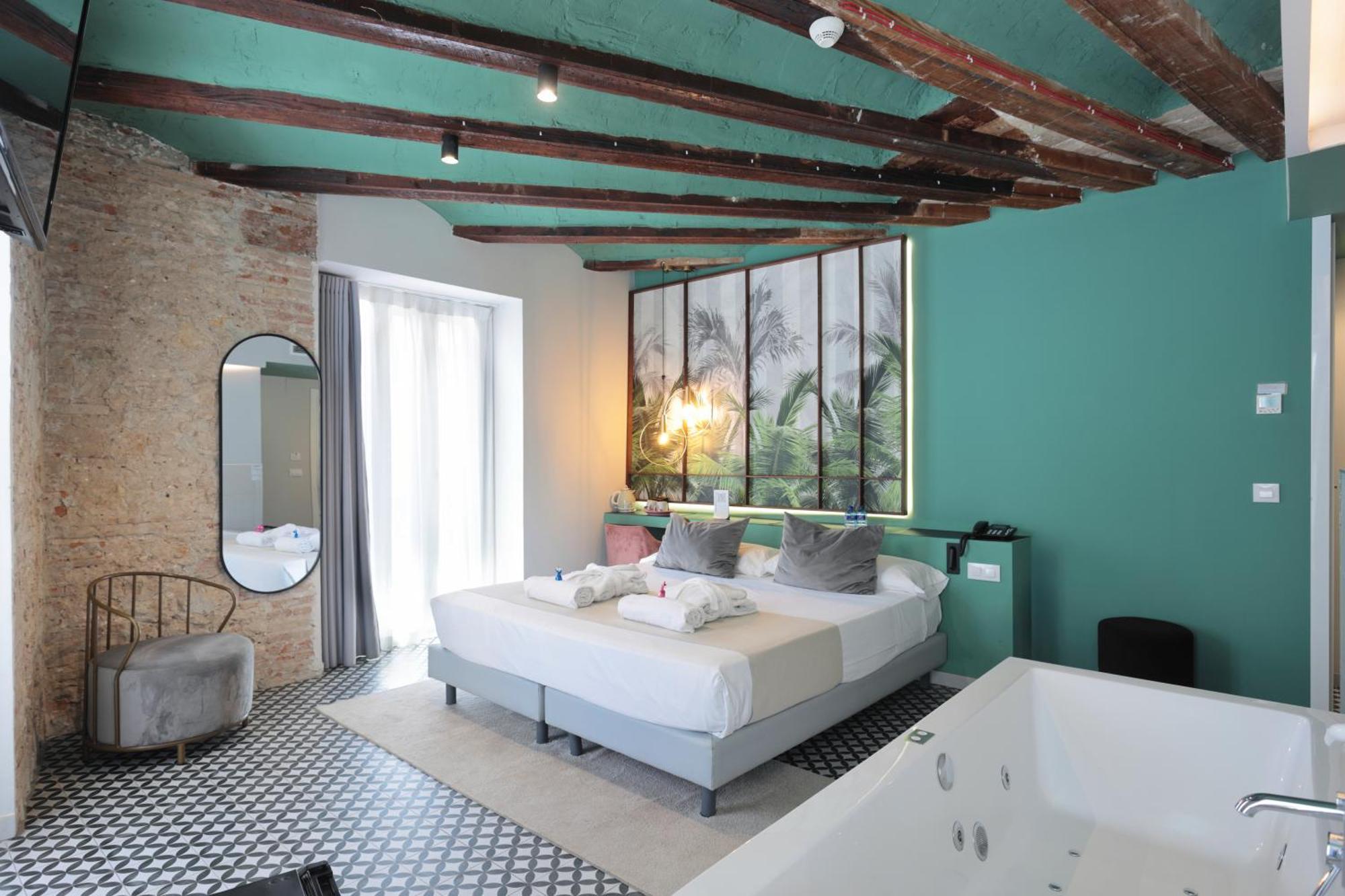 Deluxe Double Room Spa Bath