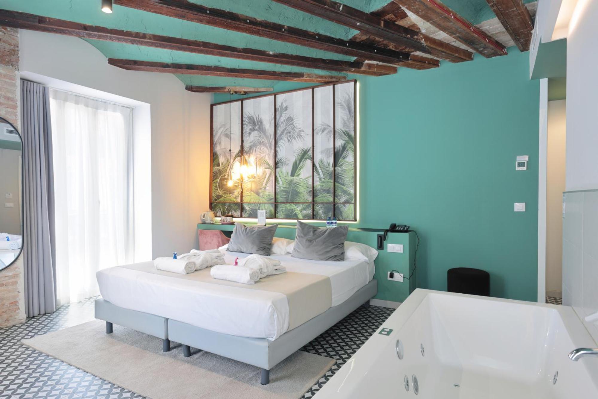 Deluxe Double Room Spa Bath