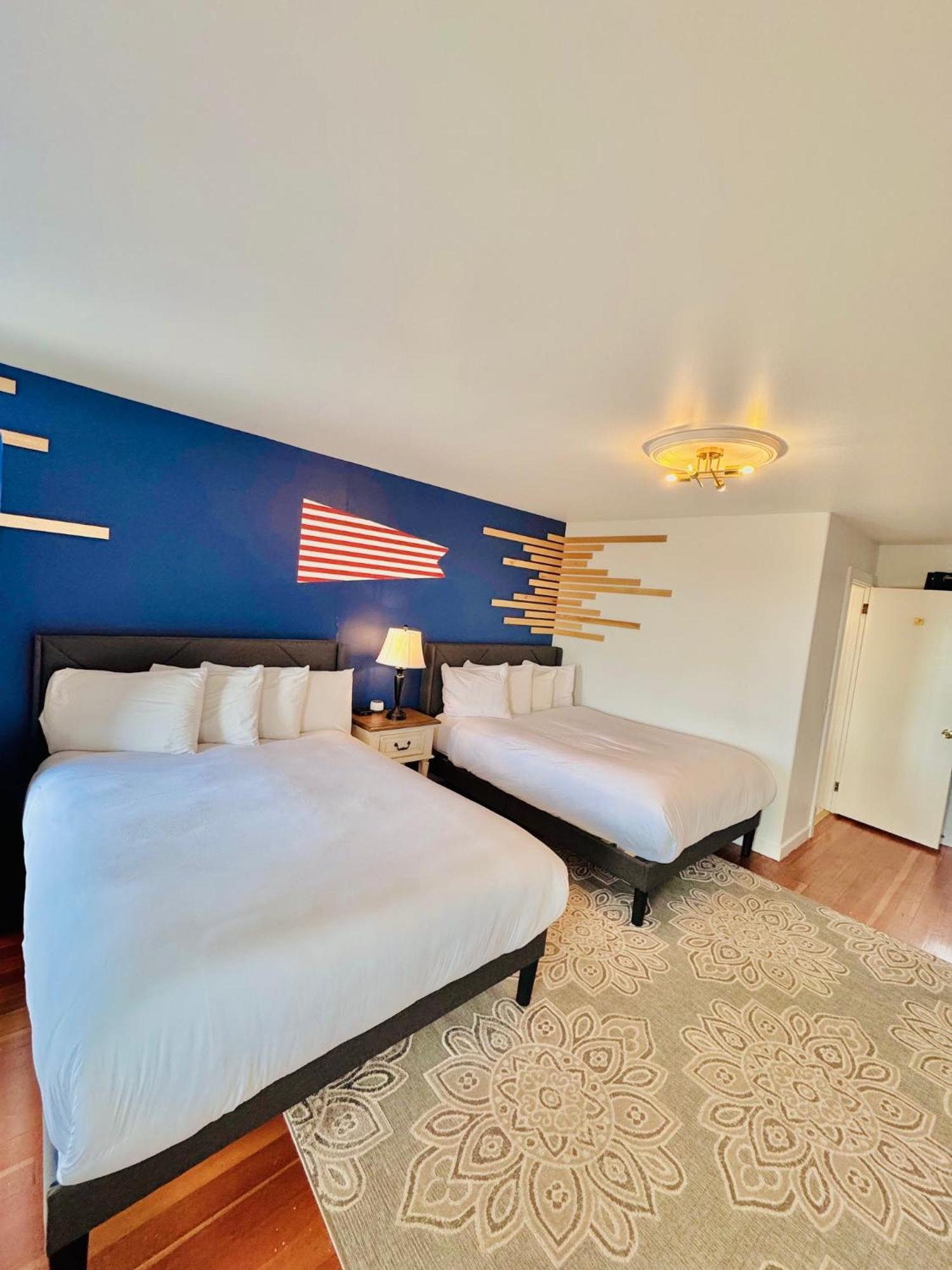 Deluxe Double Room with Sea View,1687753885:JPEG