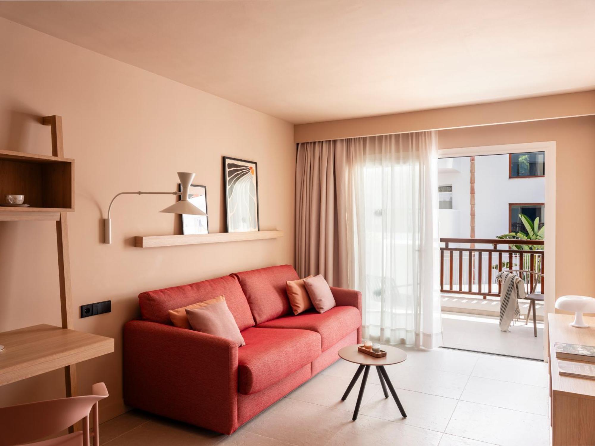 Standard Double Suite