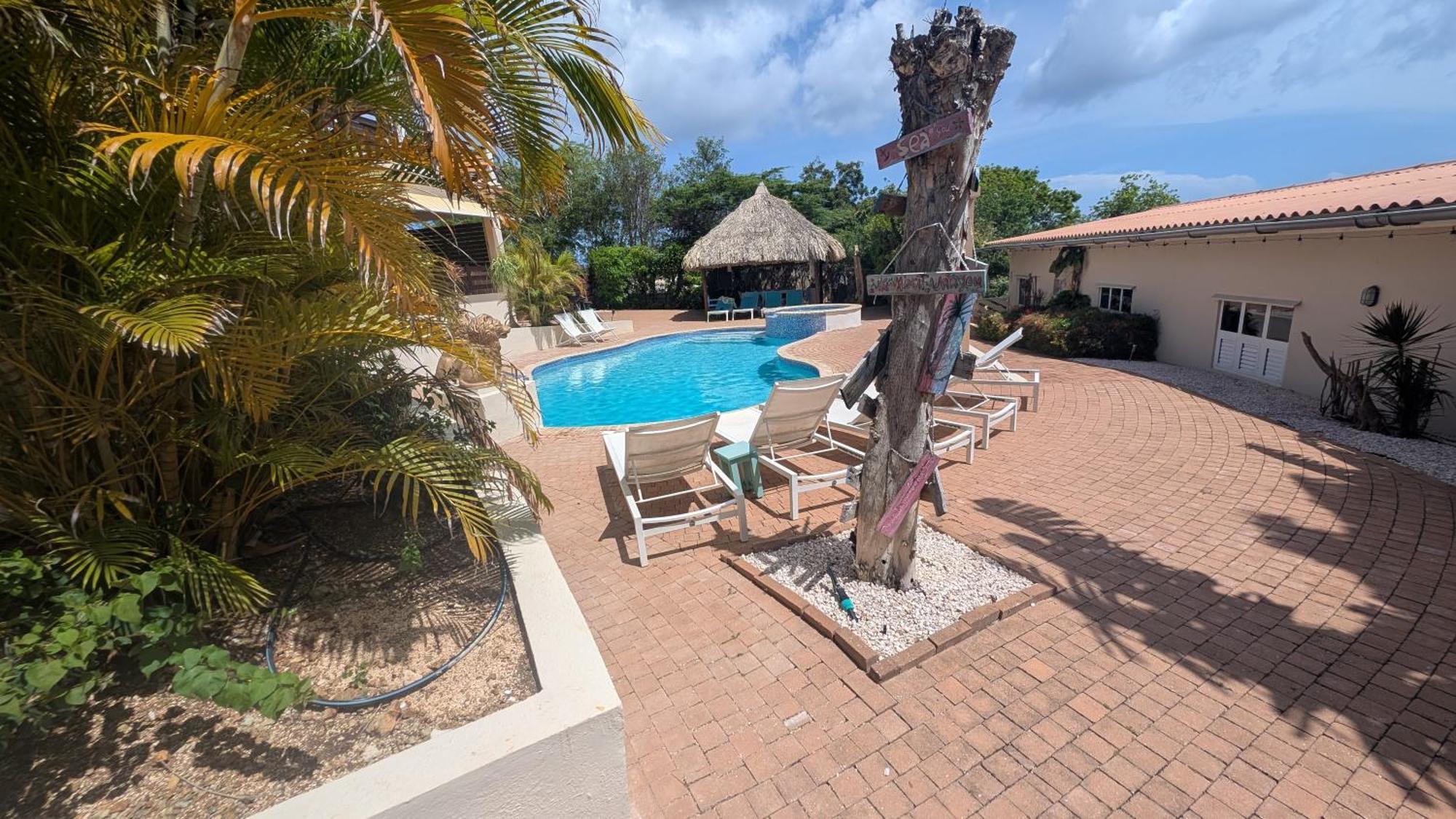 Apartment Pool View