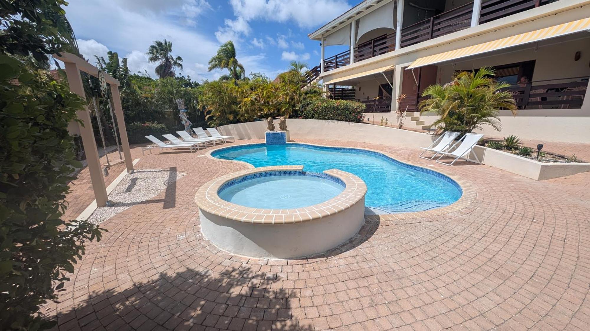 Apartment Pool View