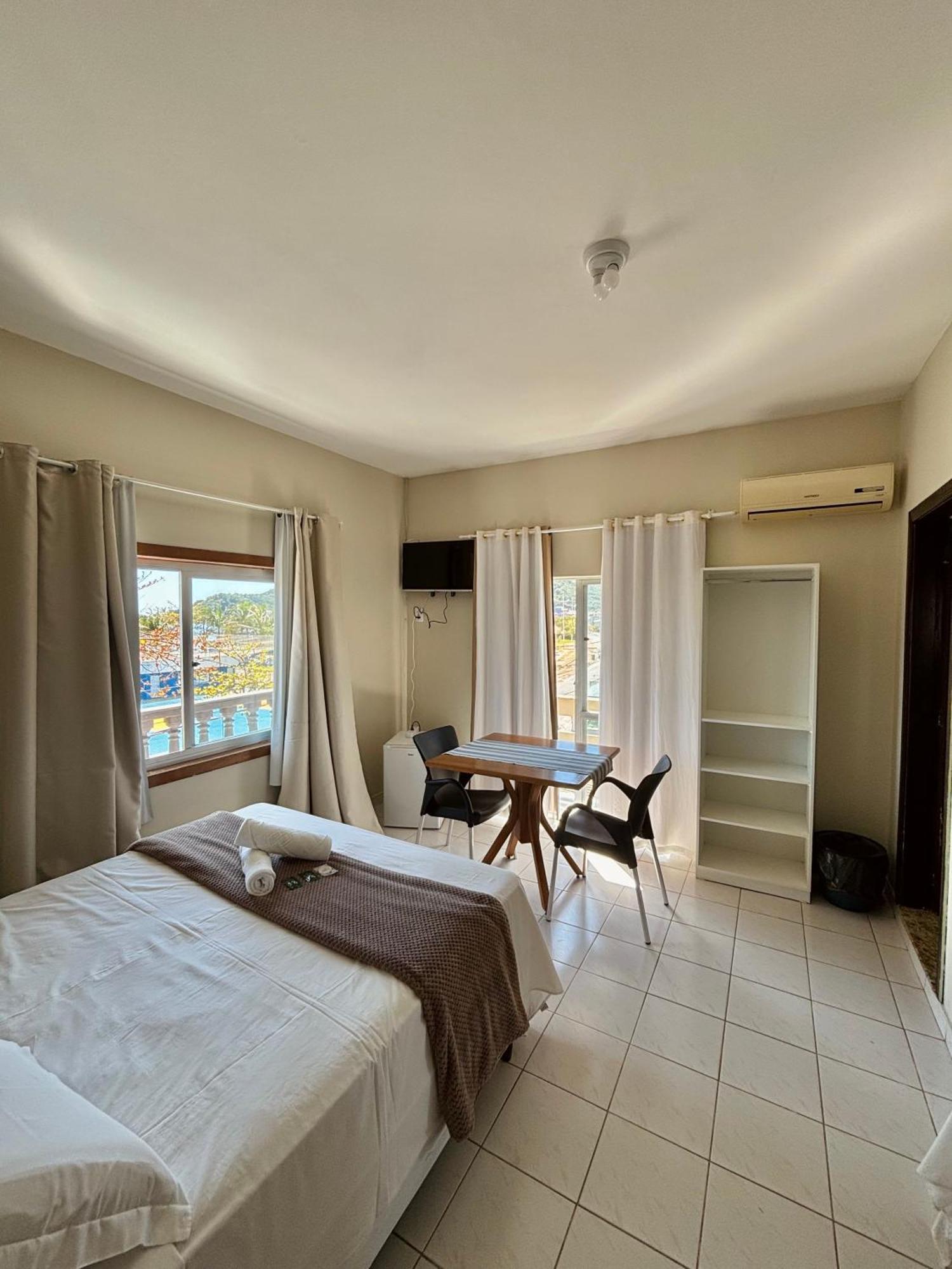 Standard Triple Room Sea View