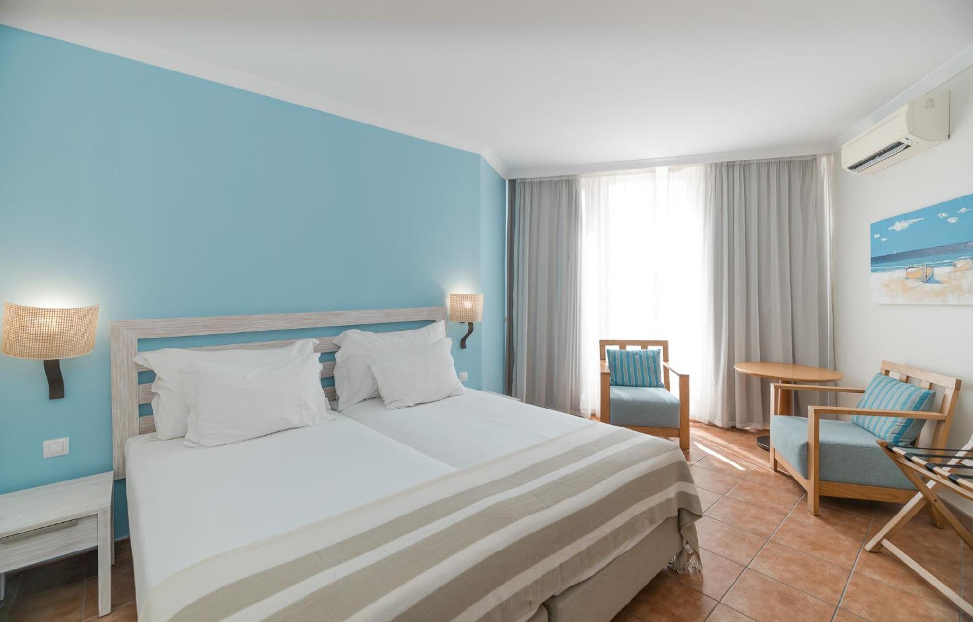 Twin Room with Sea View,1689822570:JPEG