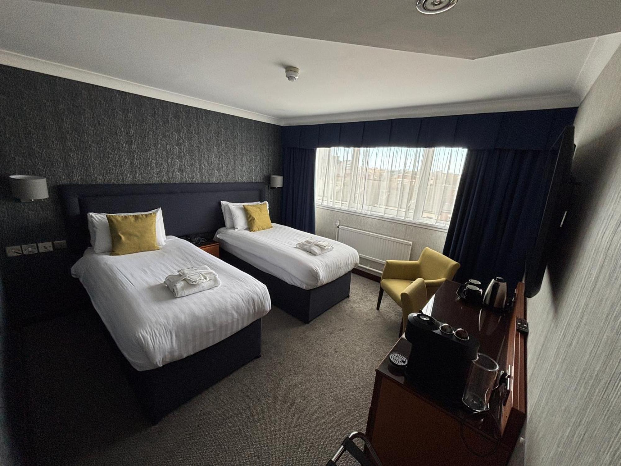 Deluxe Twin Room