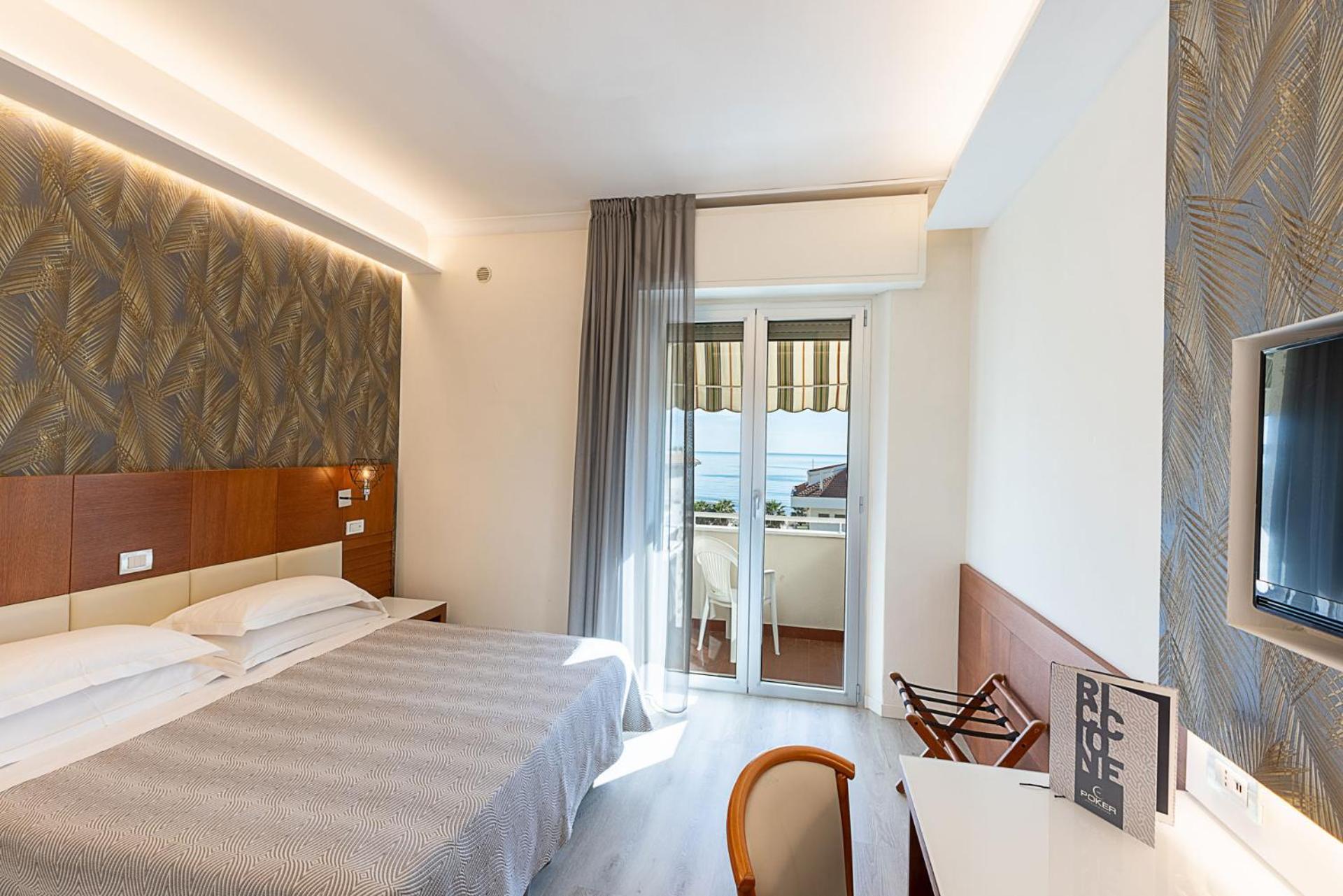 Double or Twin Room Balcony