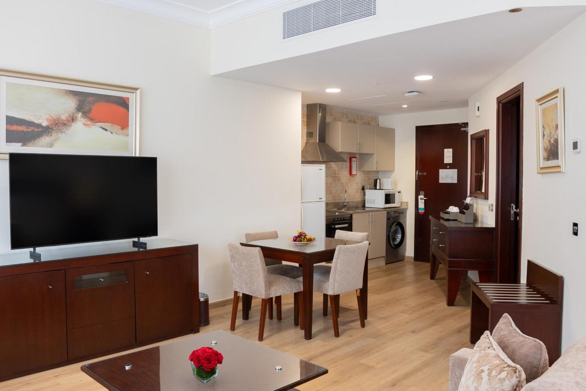 Studio Apartment Kitchen