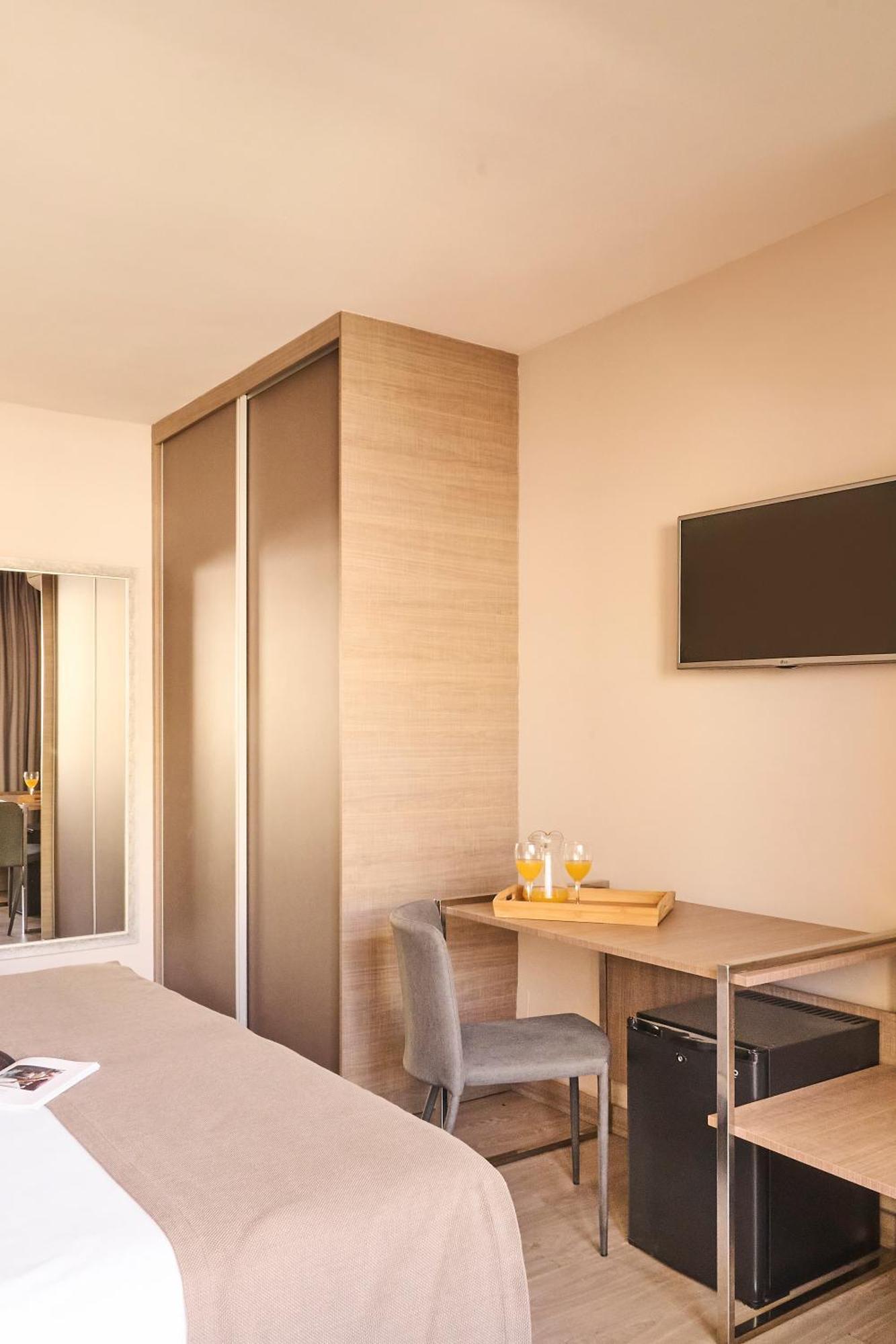 Double or Twin Room Balcony