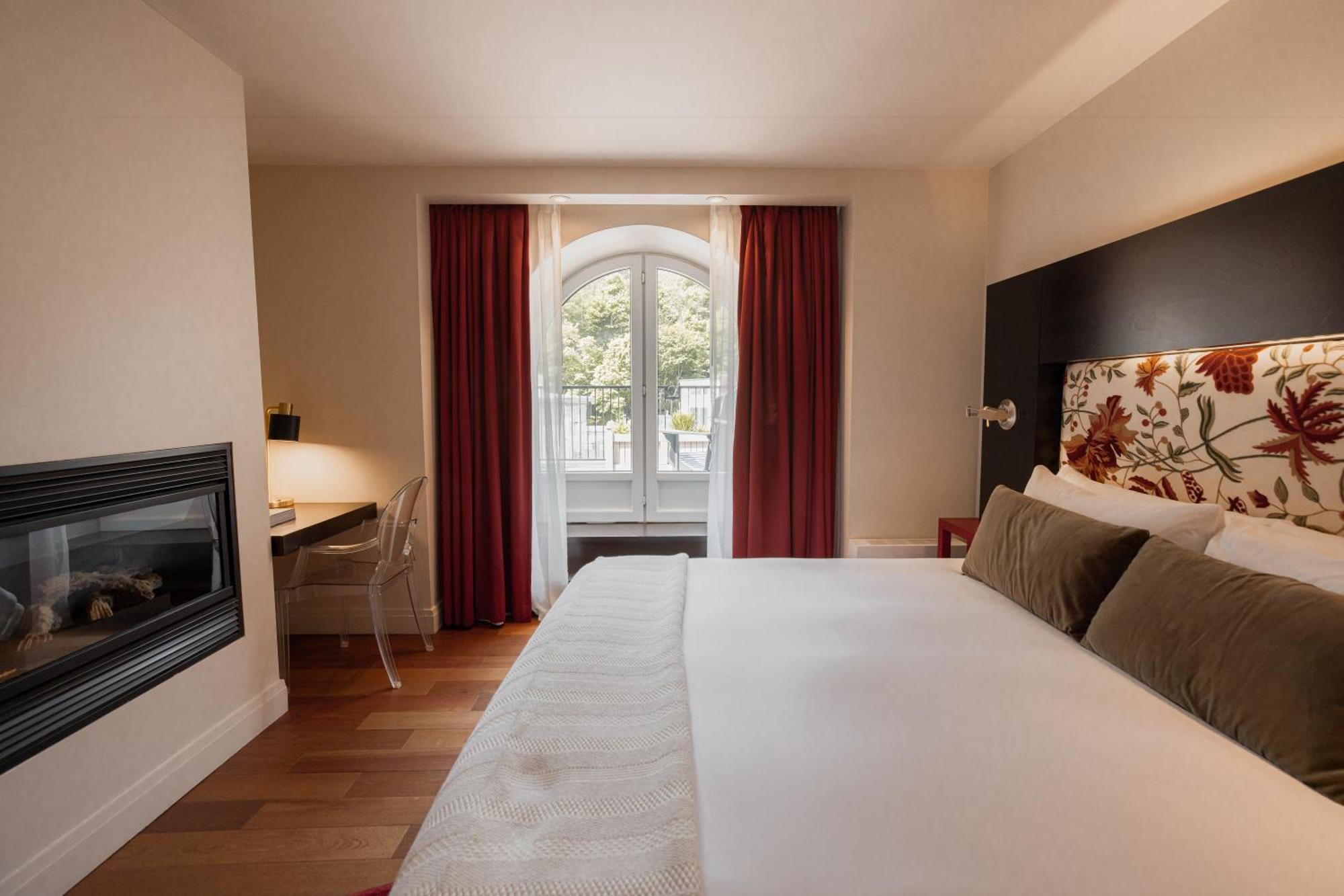 Luxury King Room,1689830332:JPEG