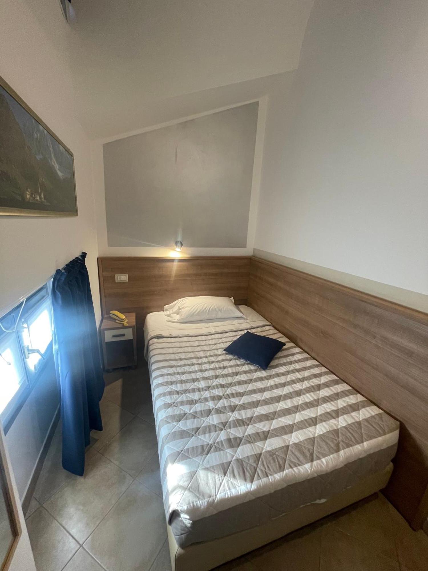 Economy Single Room