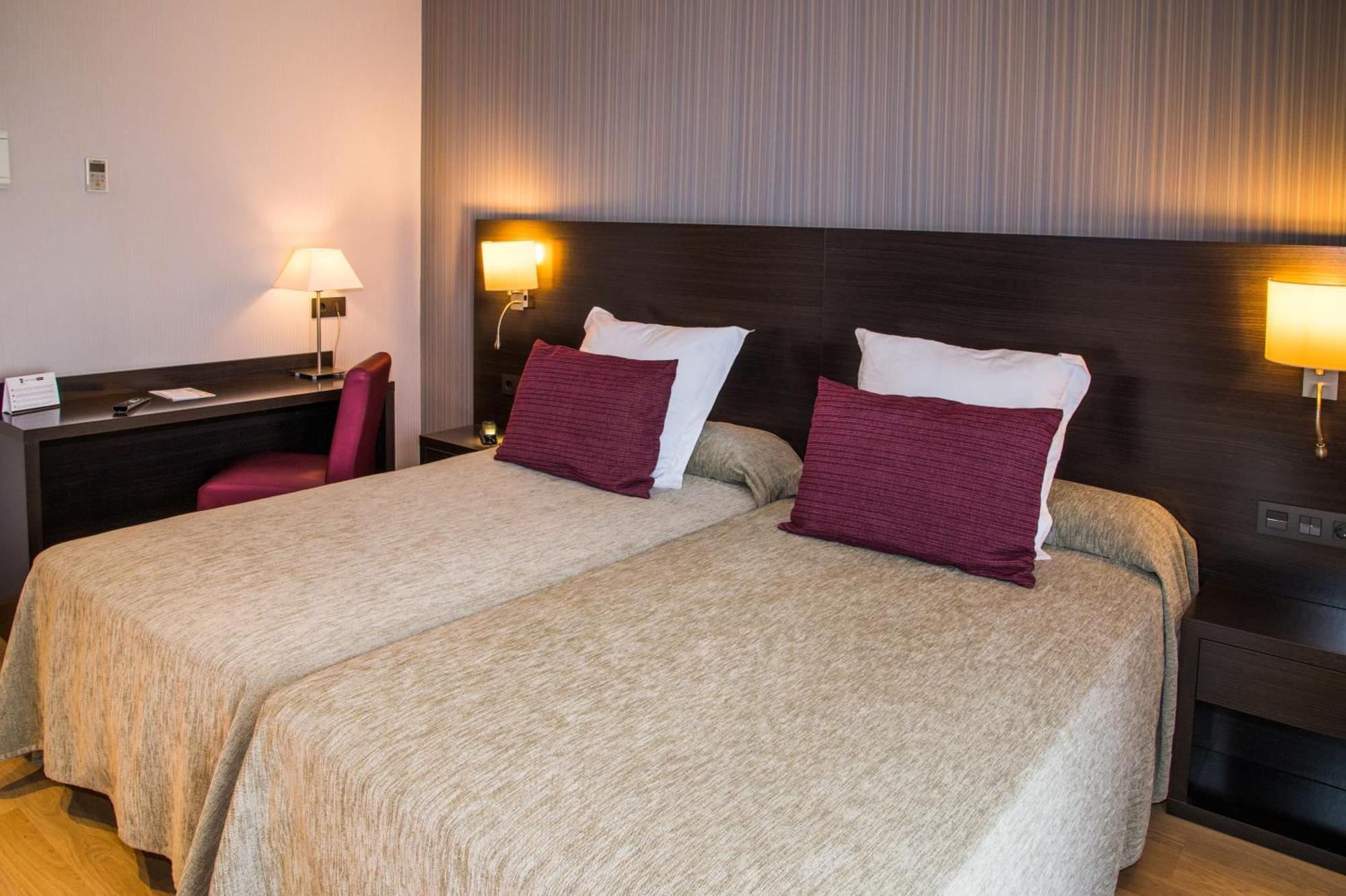 Comfort Twin Room
