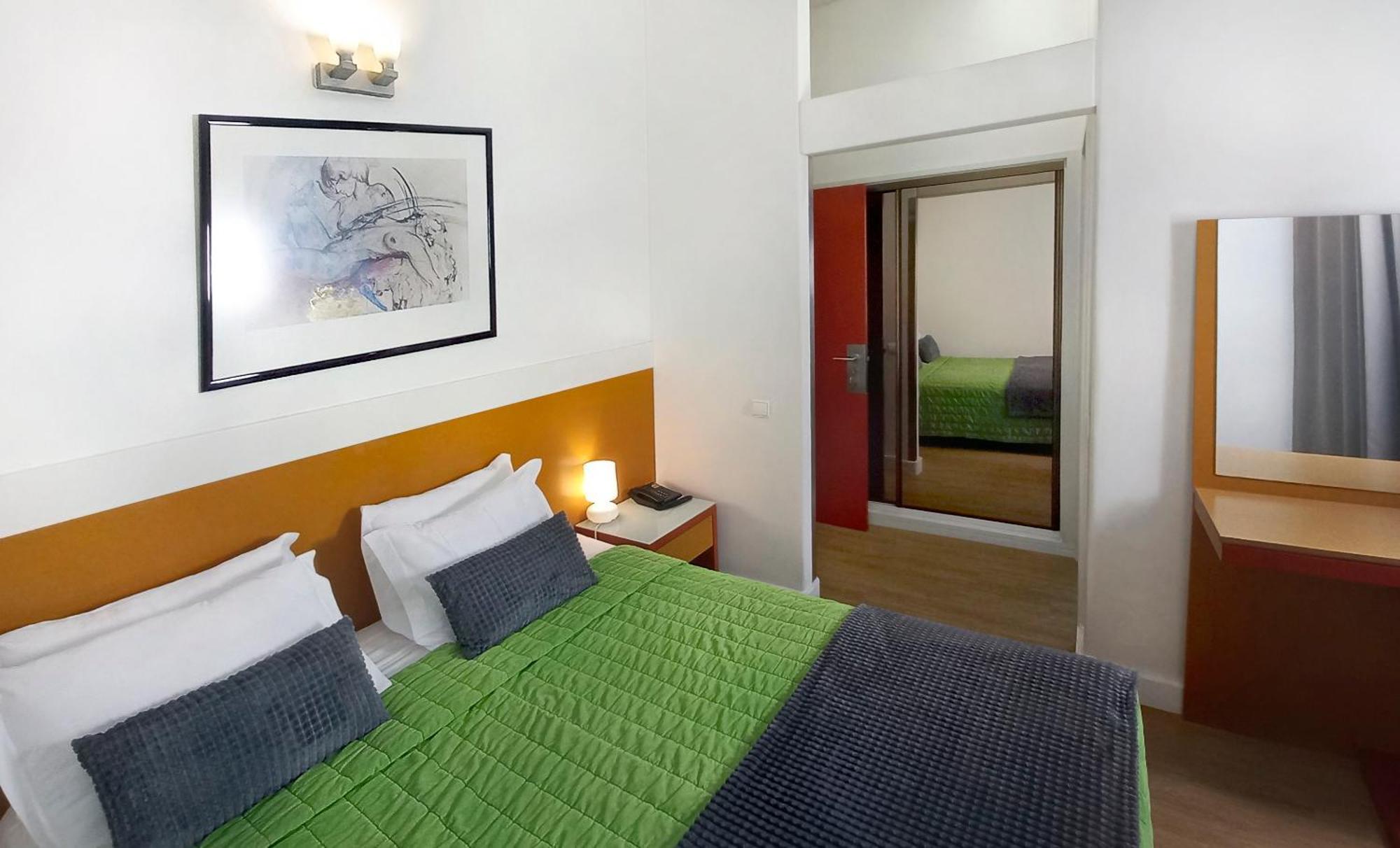 Triple Double Bed