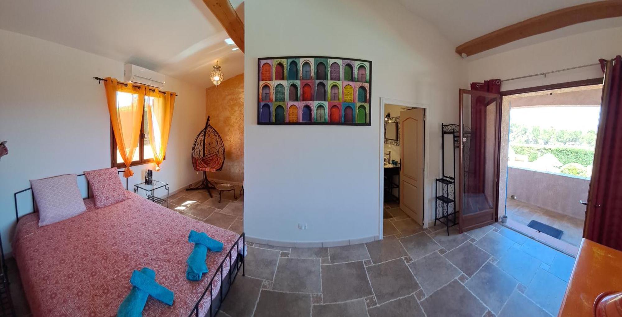 Triple Room Pool View Orientale