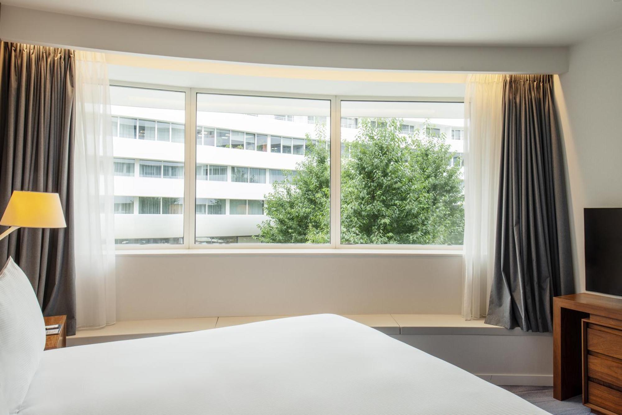 King Guest Room,1765941431:JPEG