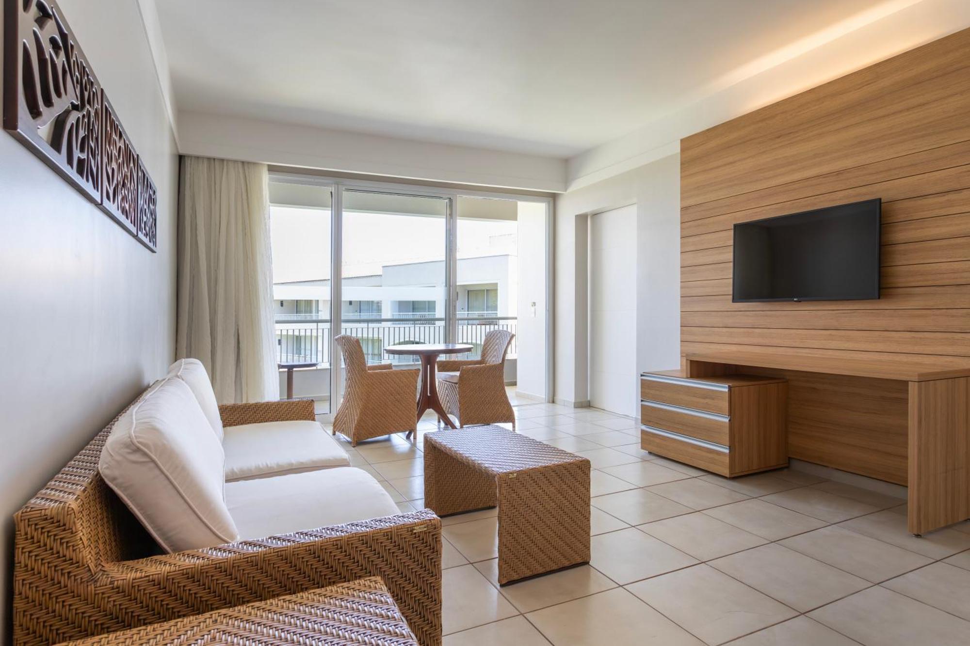 Junior Suite,1689879874:JPEG