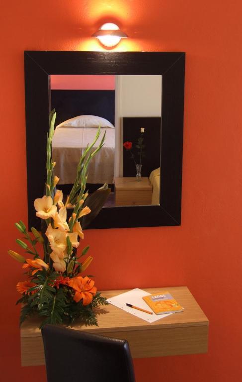 Double or Twin Room,813334461:JPEG