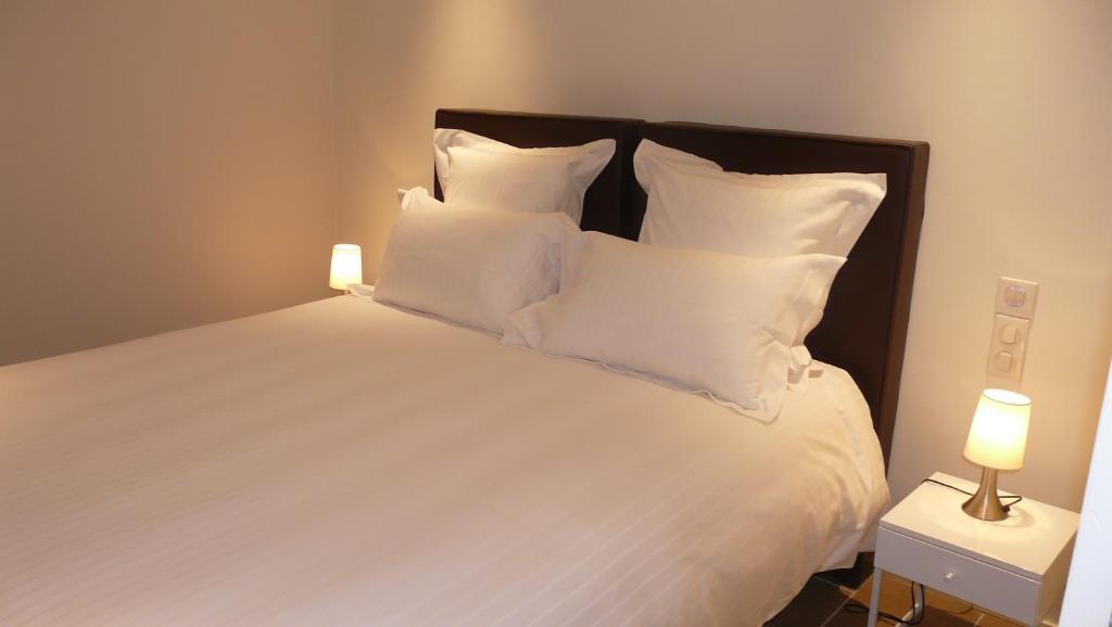 Superior Apartment 6 Cours des Fontaines