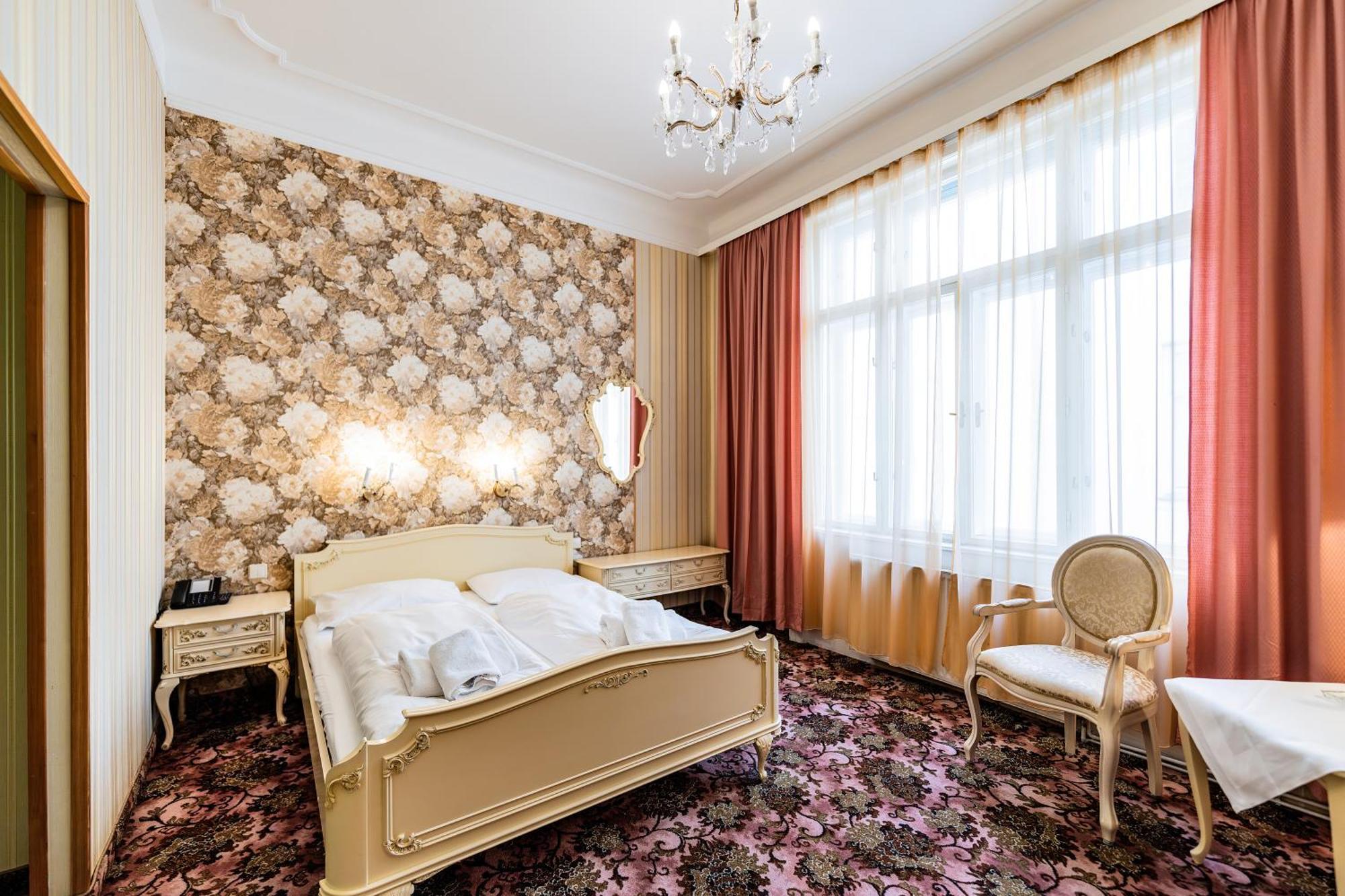 Standard Double Room,1690933048:JPEG
