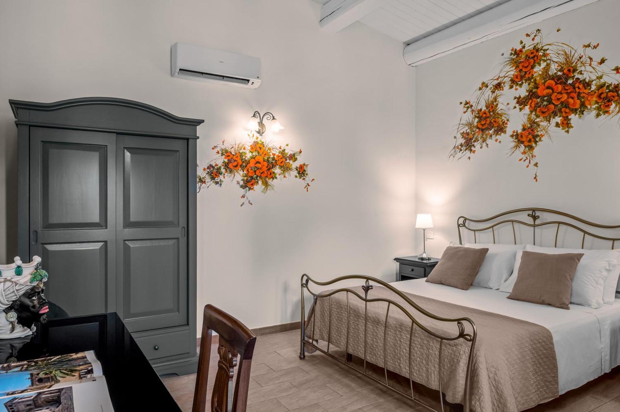 Standard Double Room,1690956407:JPEG