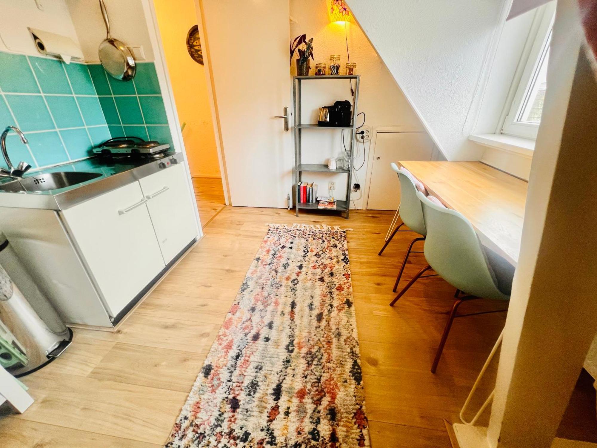 Single Room Private External Bathroom