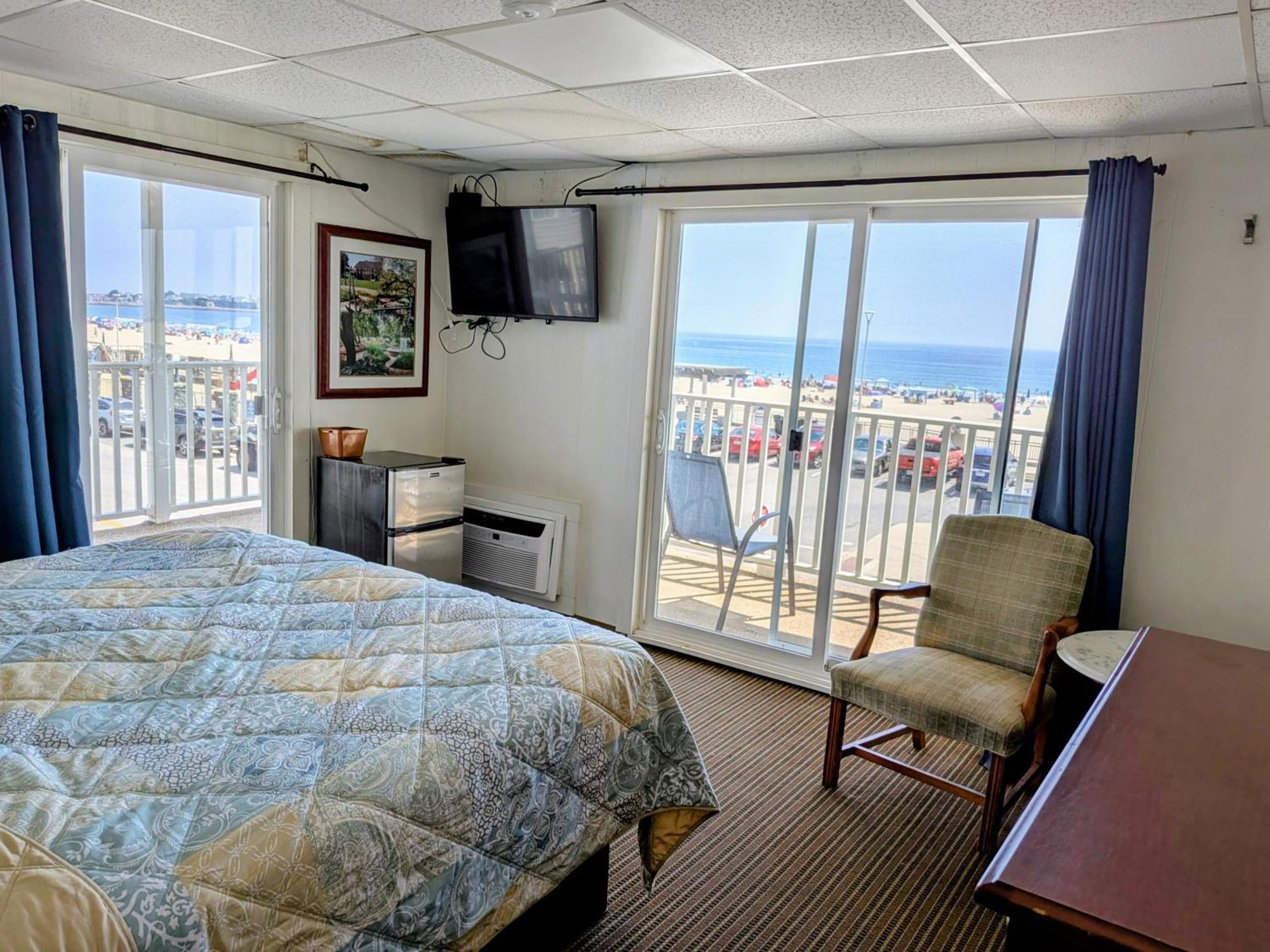 King Room with Balcony
