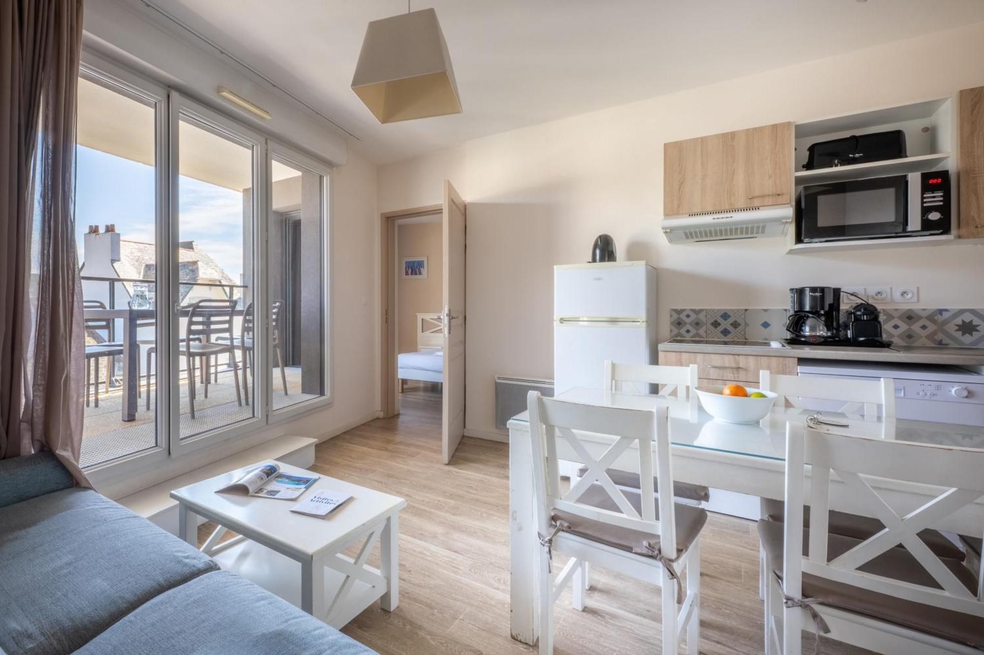 One-Bedroom Apartment,1690959007:JPEG