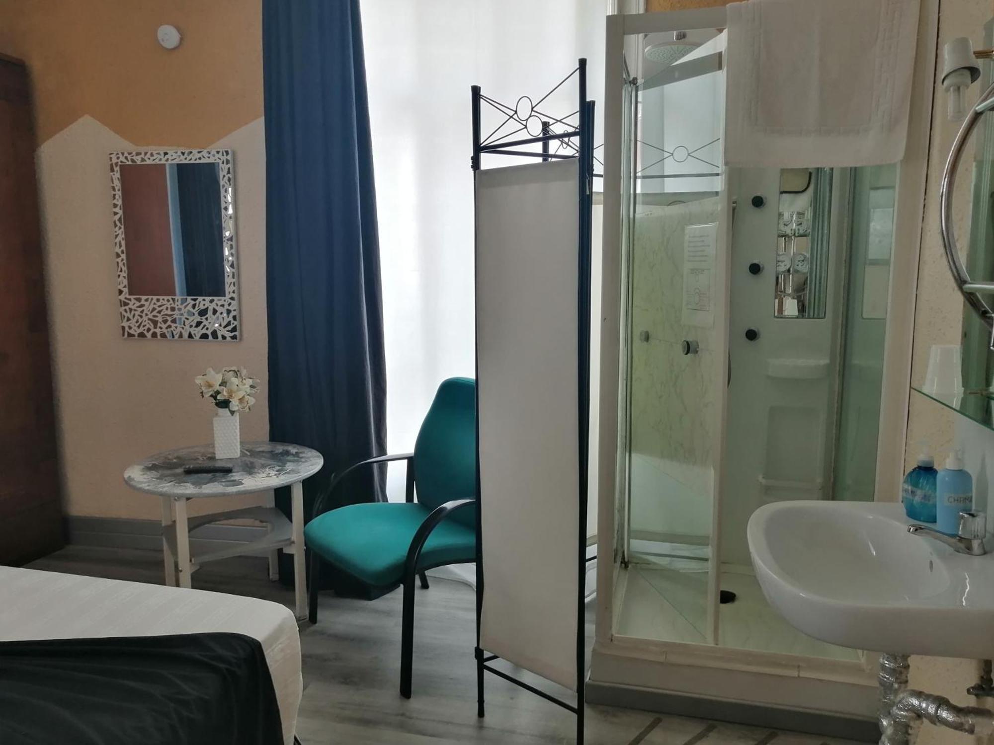 Double Room,1690960201:JPEG