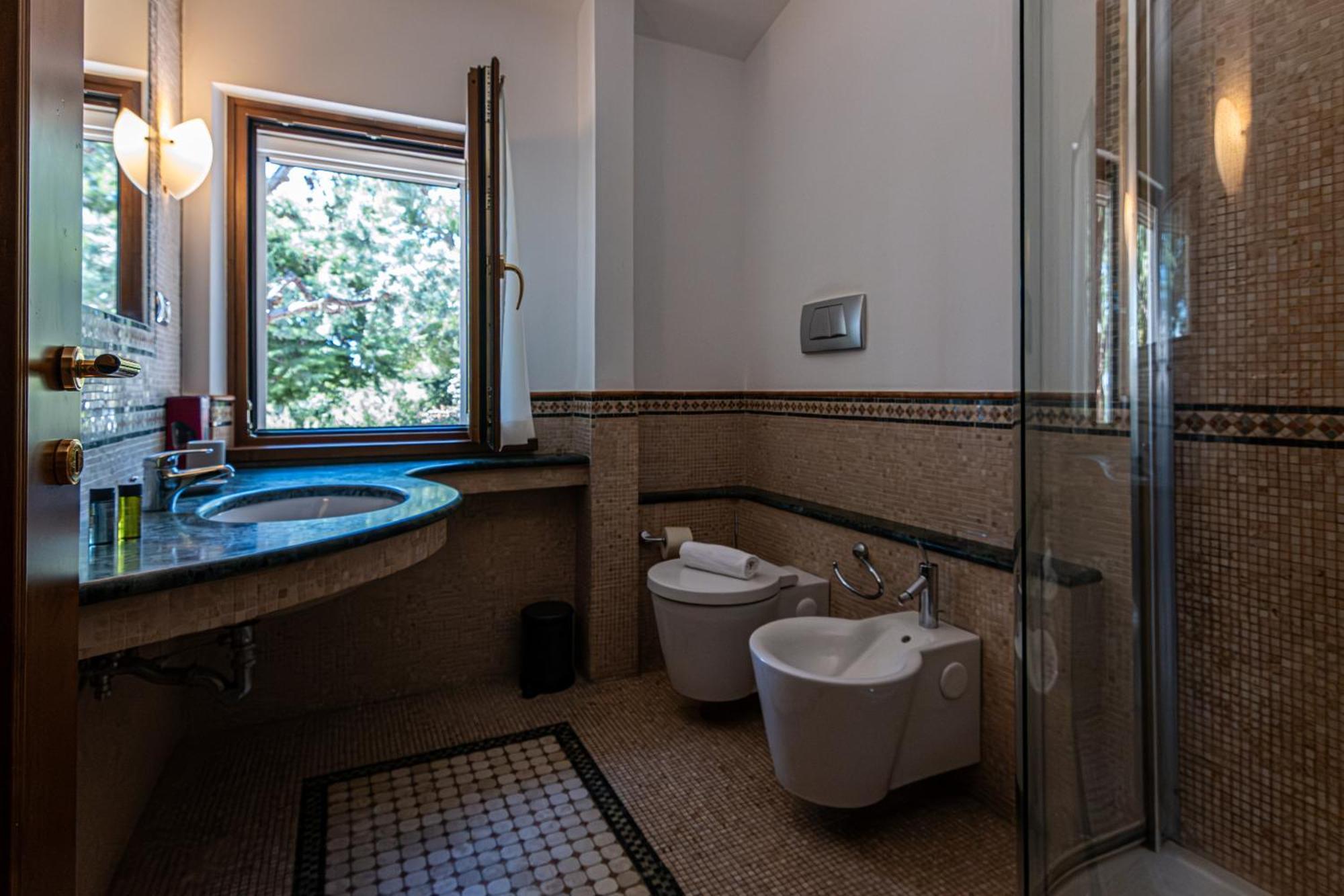 Standard Triple Room Sea View