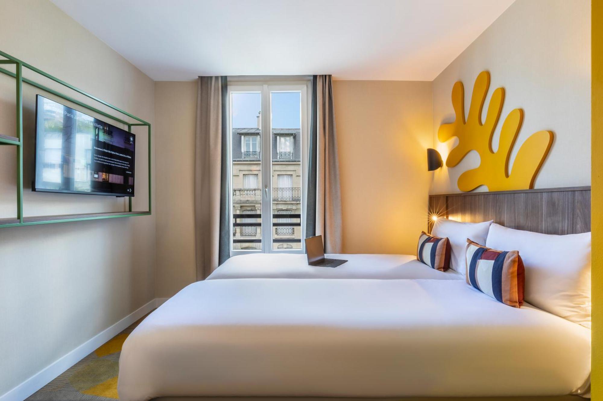 Standard Twin Room