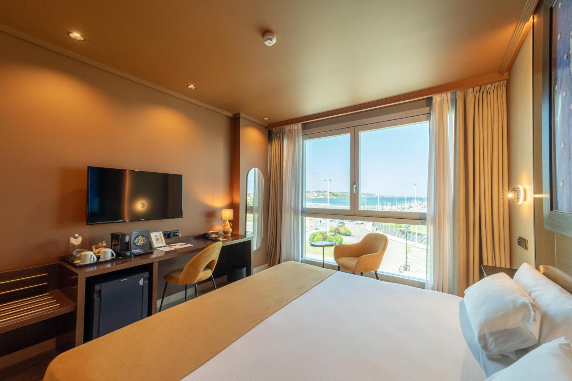 Standard Double or Twin Room Sea View,1691980589:JPEG