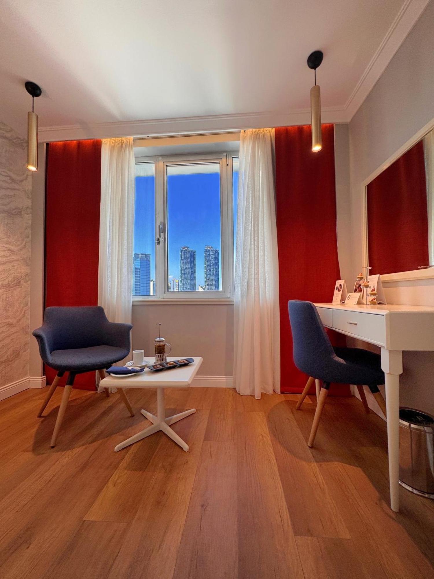 Superior King Room SPA Access