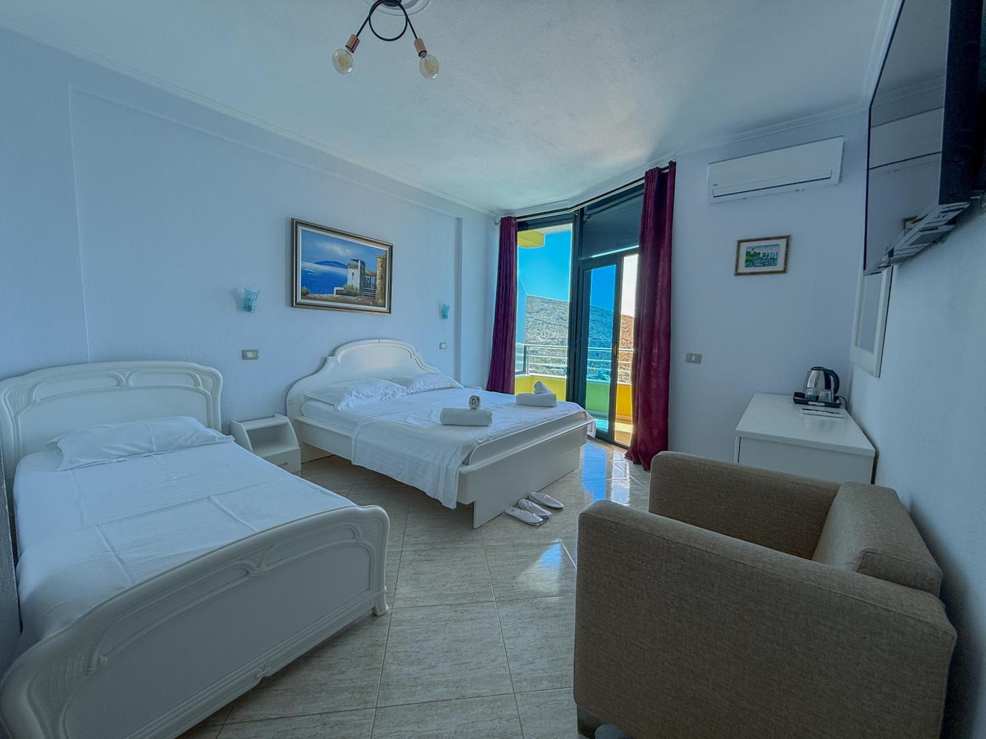 Panoramic Triple Room Balcony Sea View