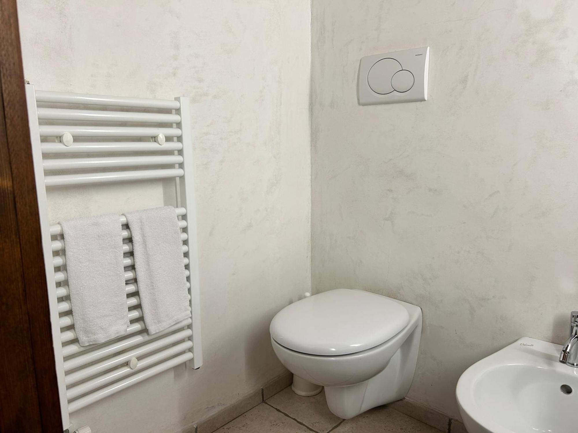 Double or Twin Room Garden View