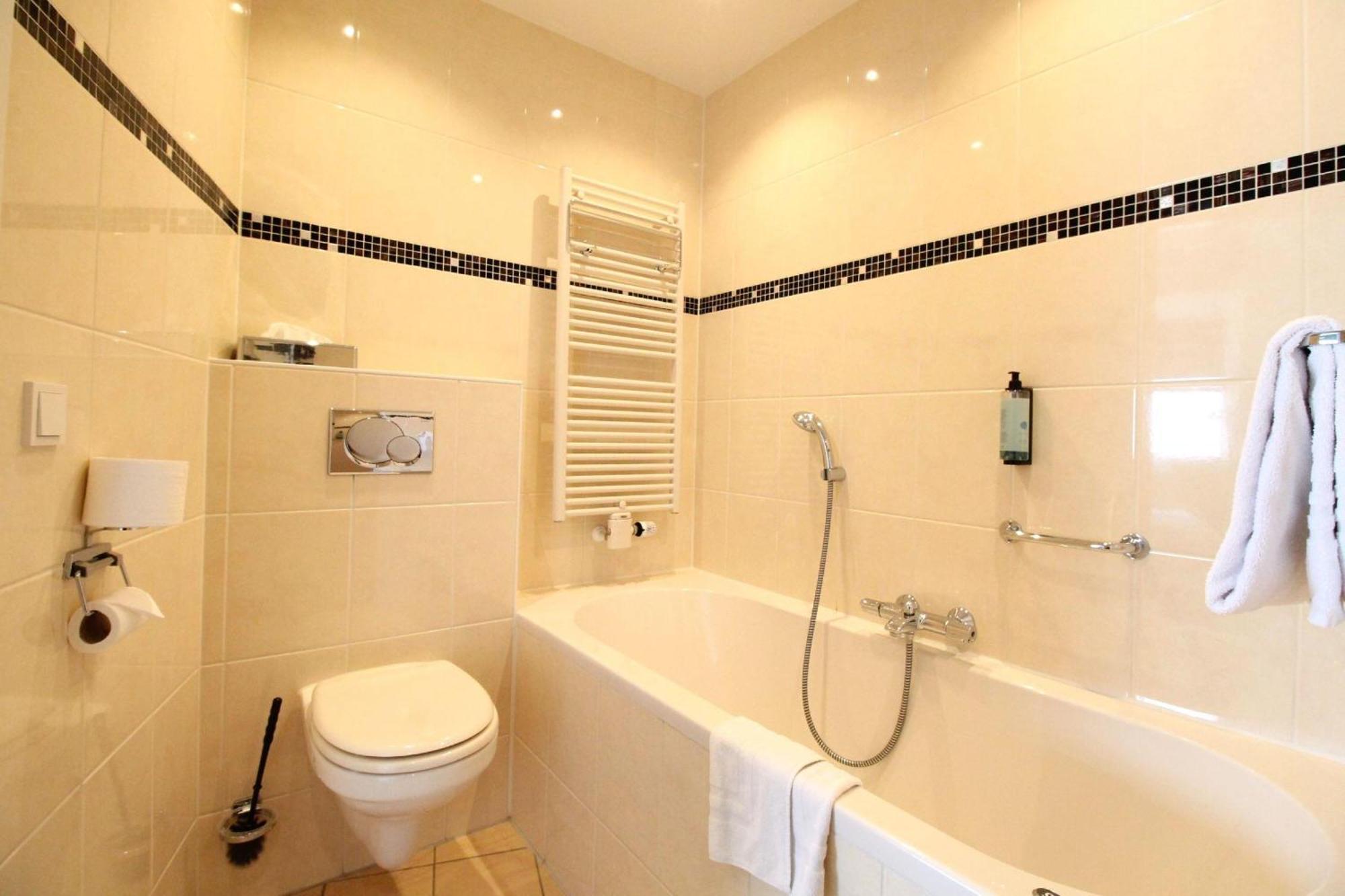 Comfort Double Room Spa Bath Non-Smoking